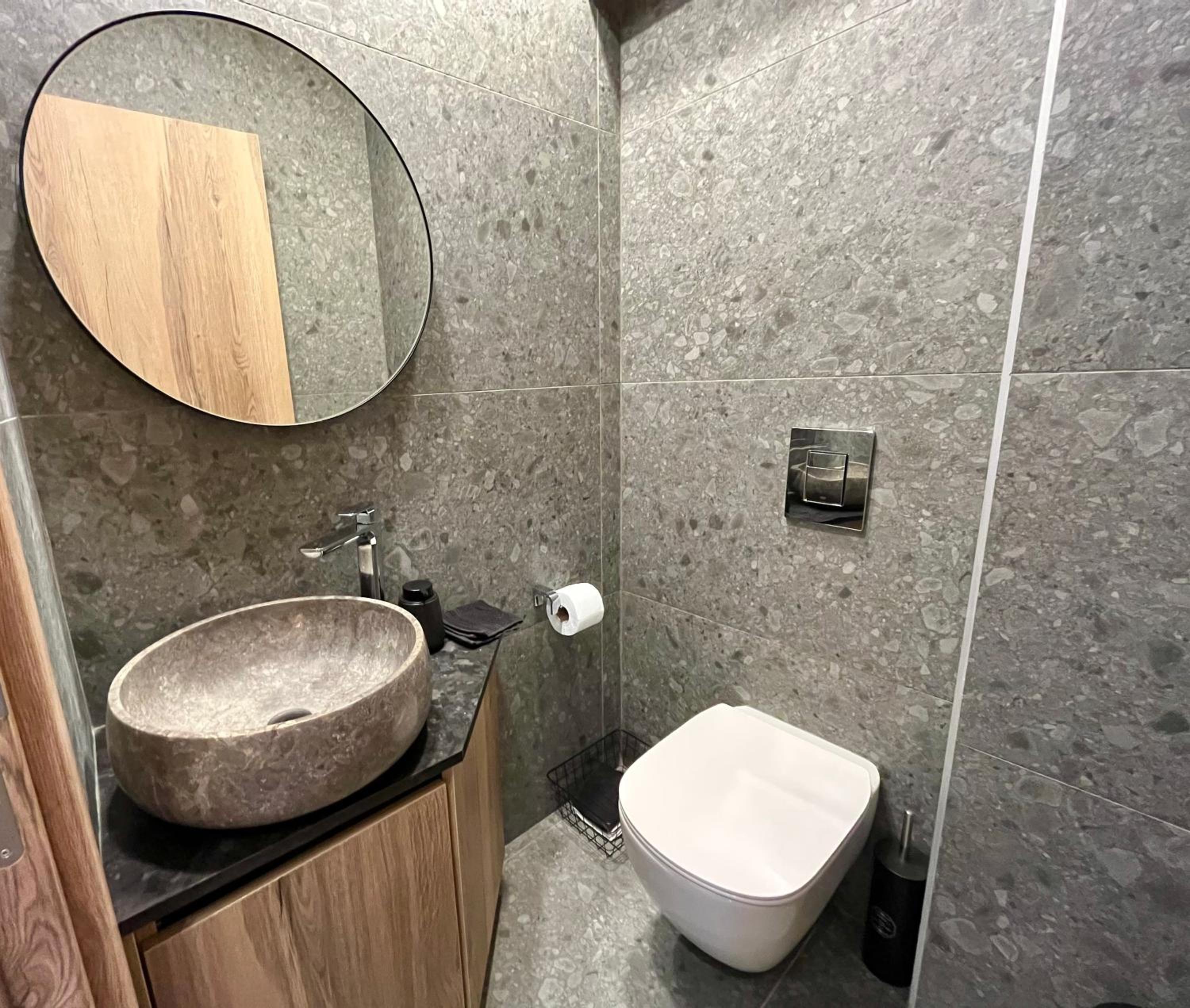 Top Artistic Luxury Apartment