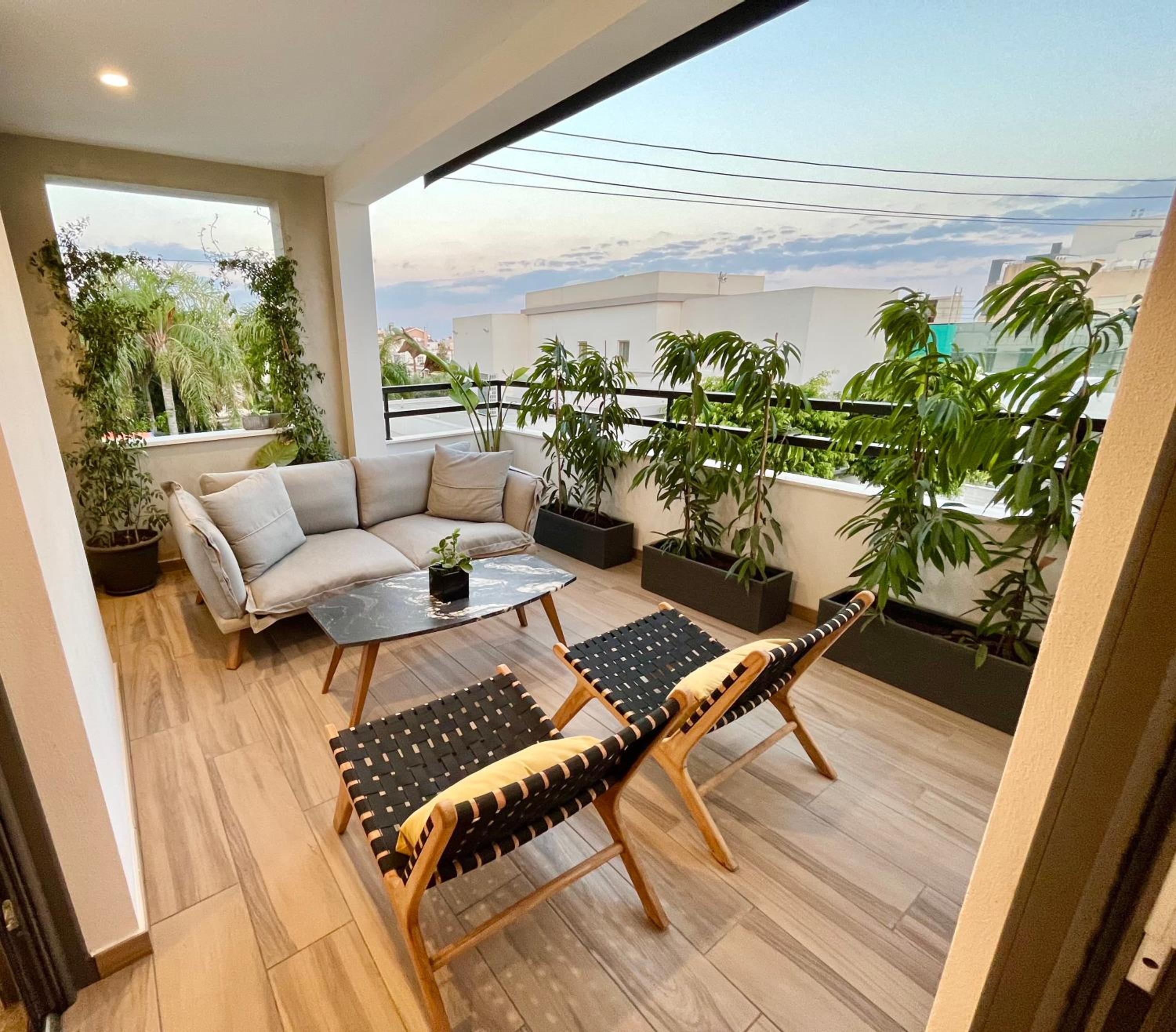 Top Artistic Luxury Apartment