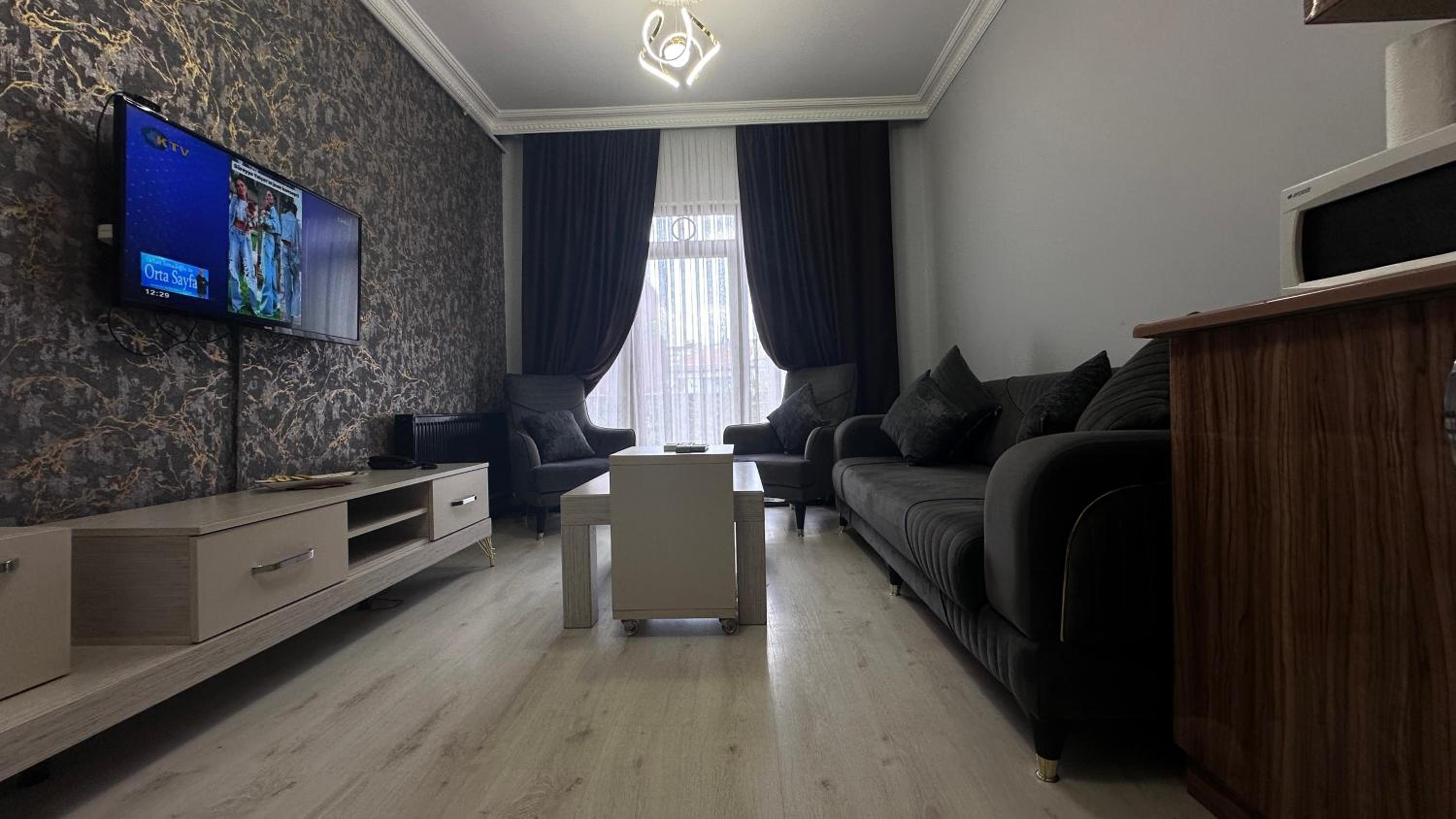 Overland Residence