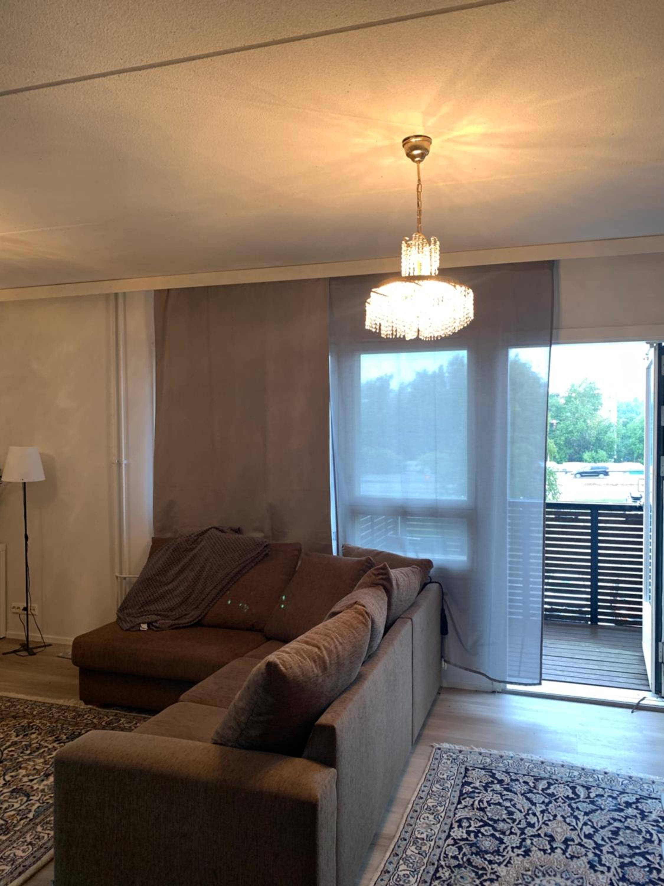 Spacious Apartment Next to Metro, Beach, Shopping Centre