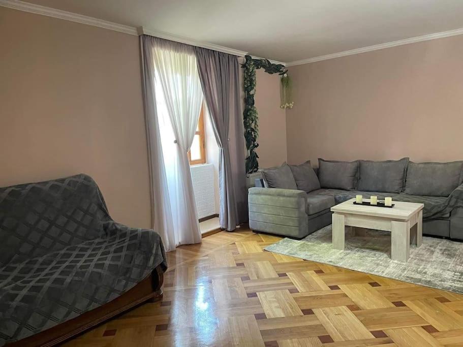 Historical apartment in the heart of Tbilisi view 2