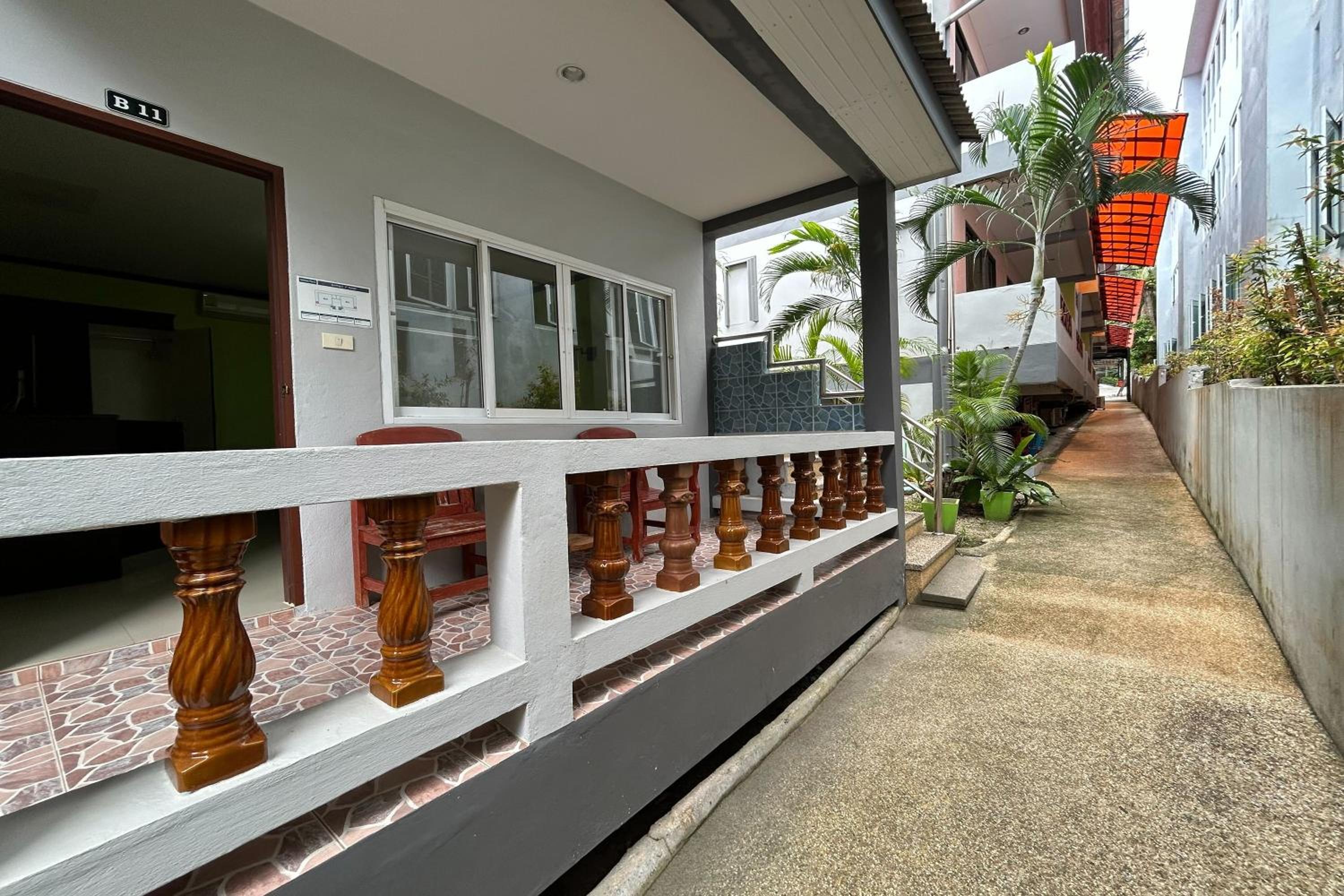 Me Mee Place & Tour Krabi