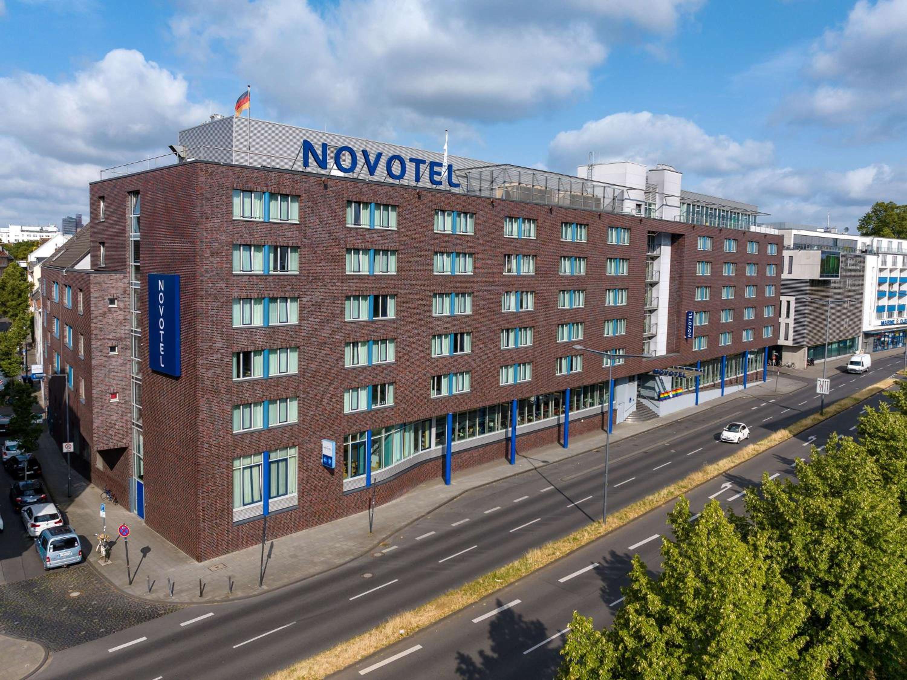 Hotel Novotel Köln City - Image 1