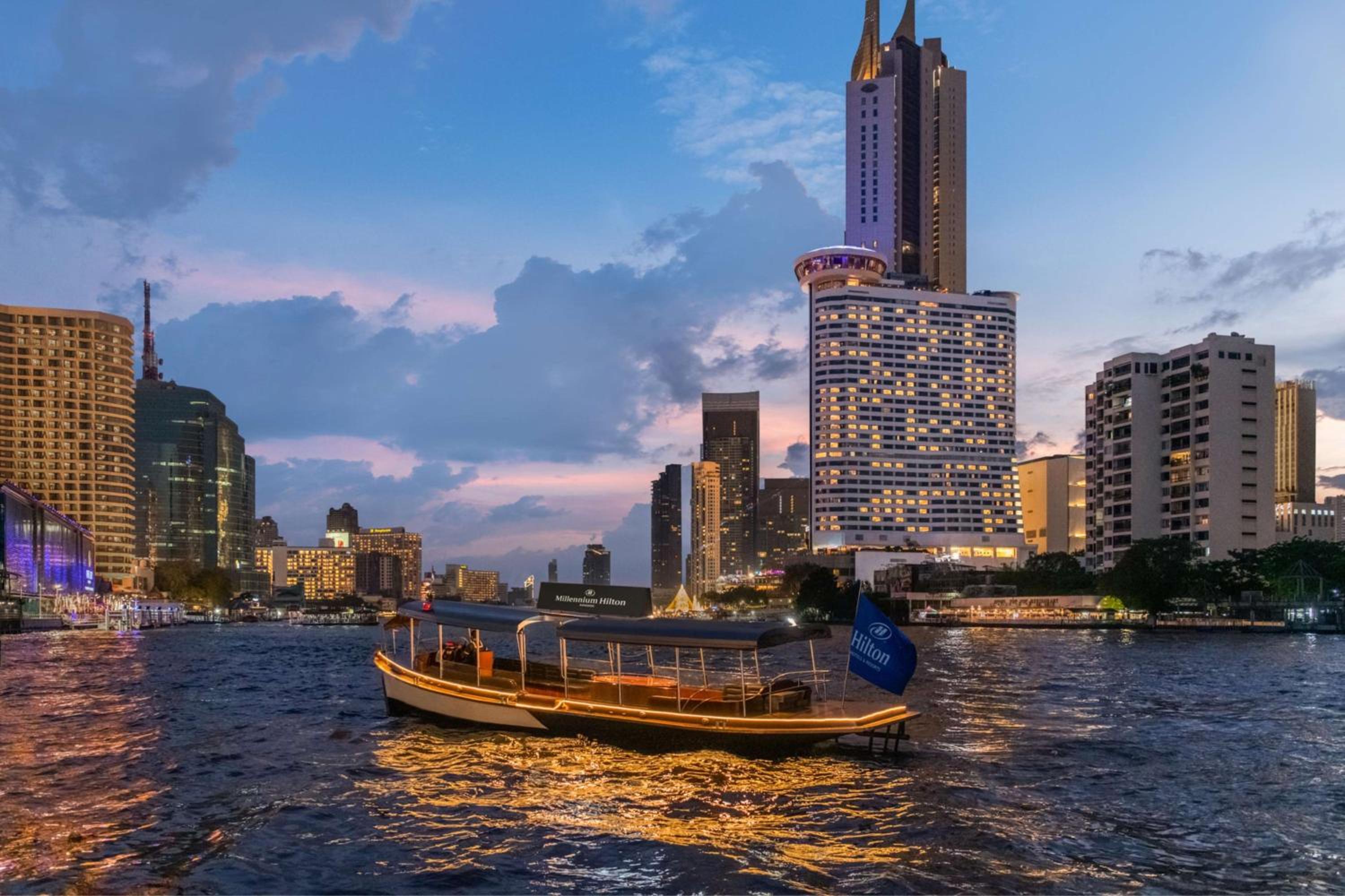 Millennium Hilton Bangkok-1
