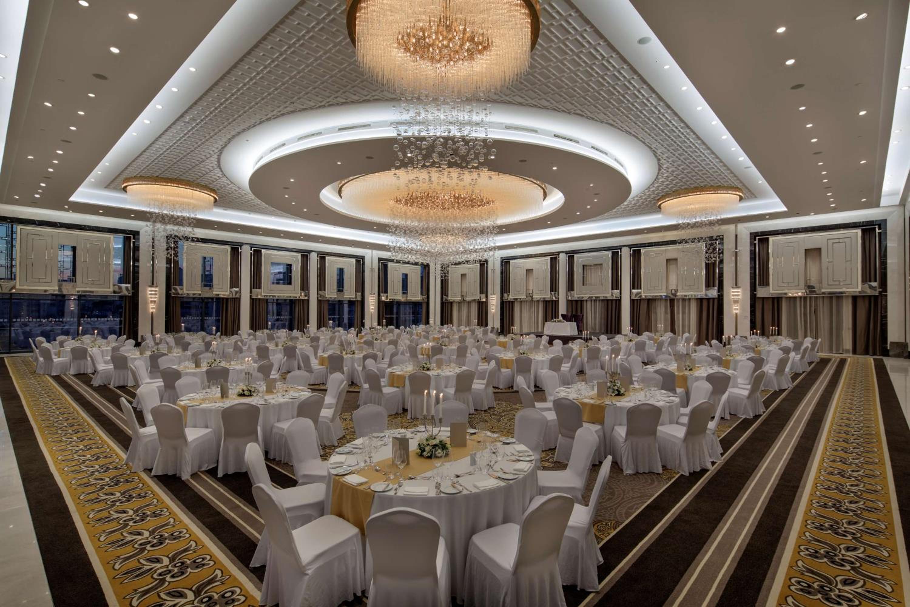 Hilton Istanbul Bomonti - Image 28