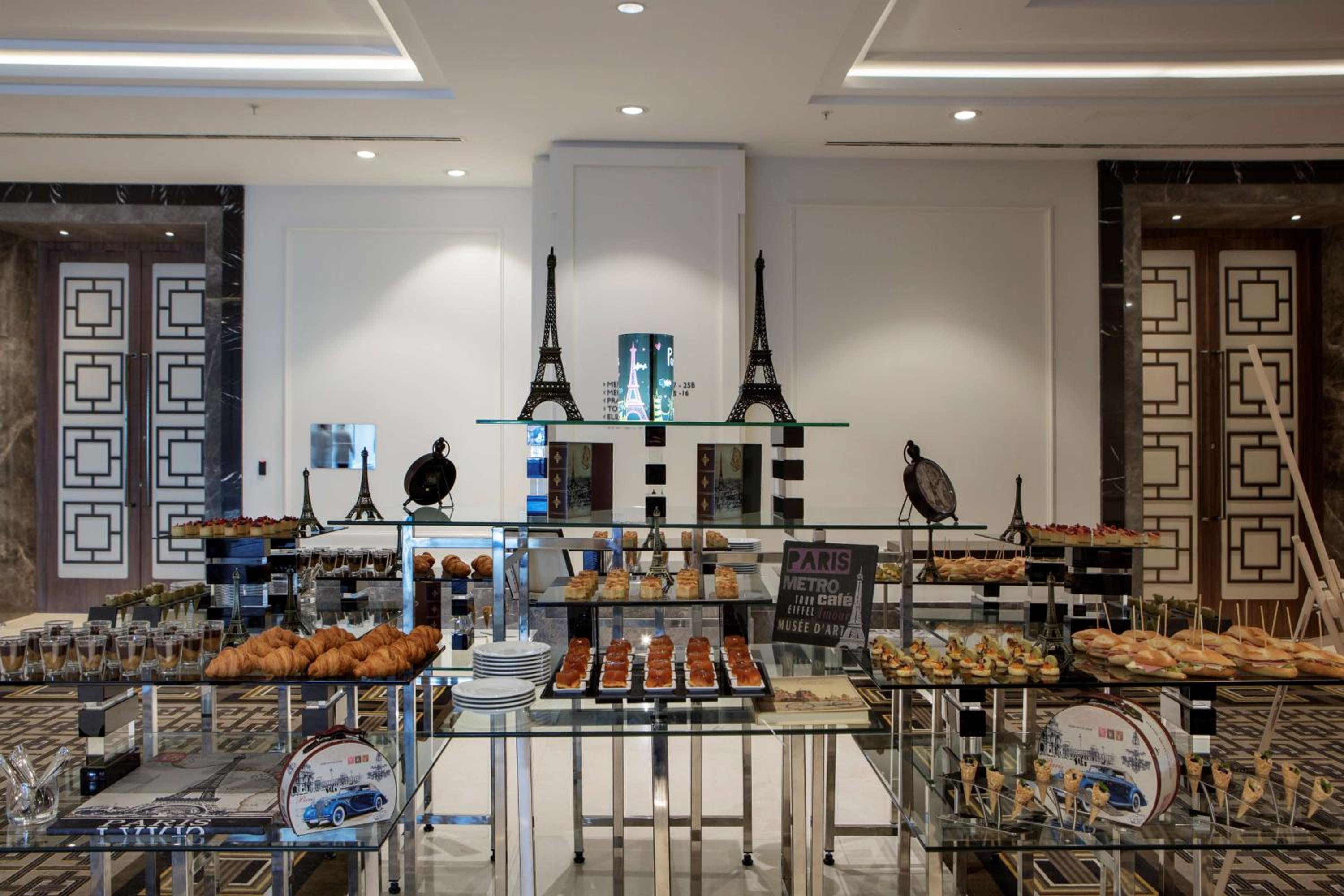 Hilton Istanbul Bomonti - Image 34