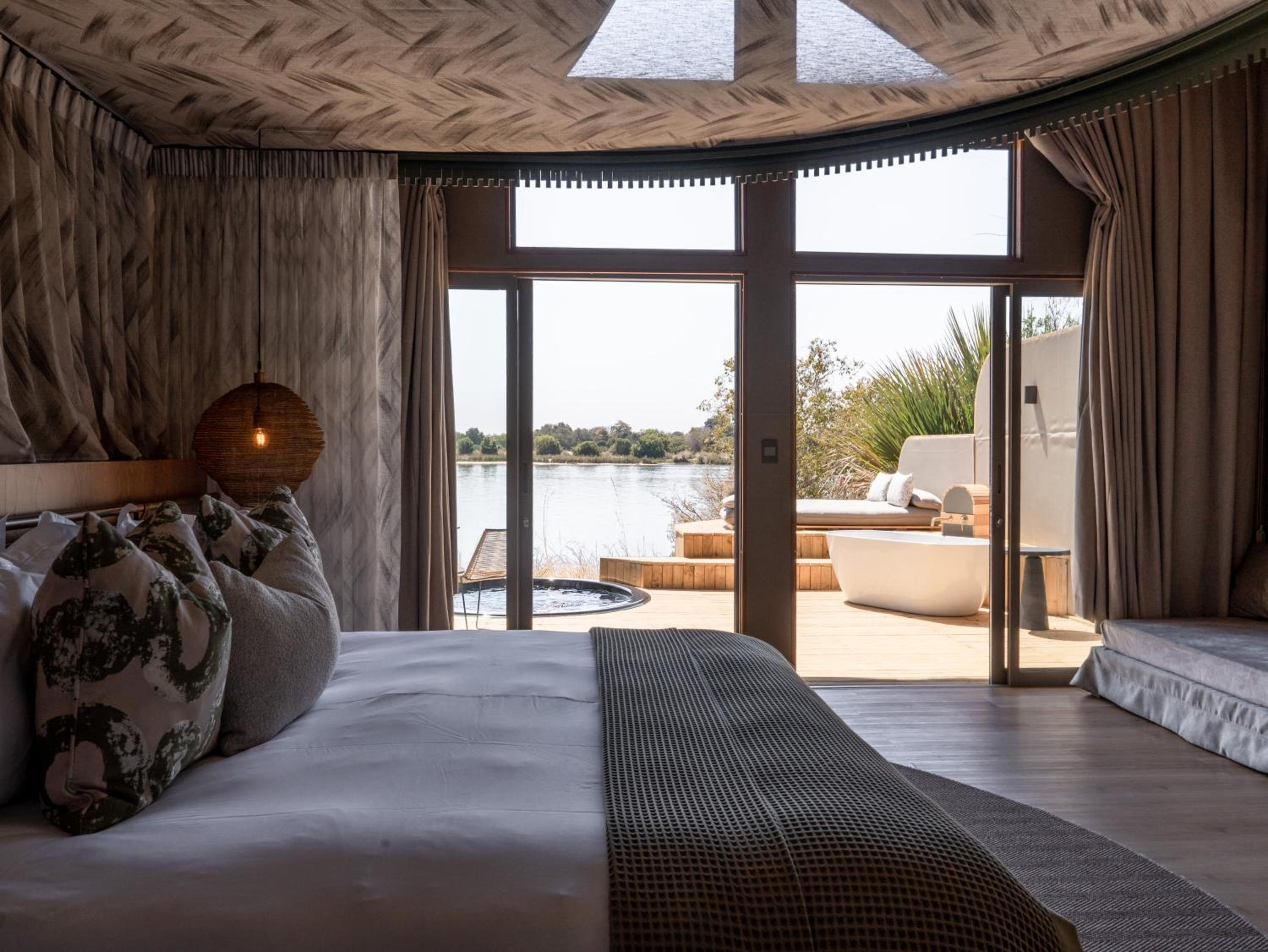 Victoria Falls River Lodge
