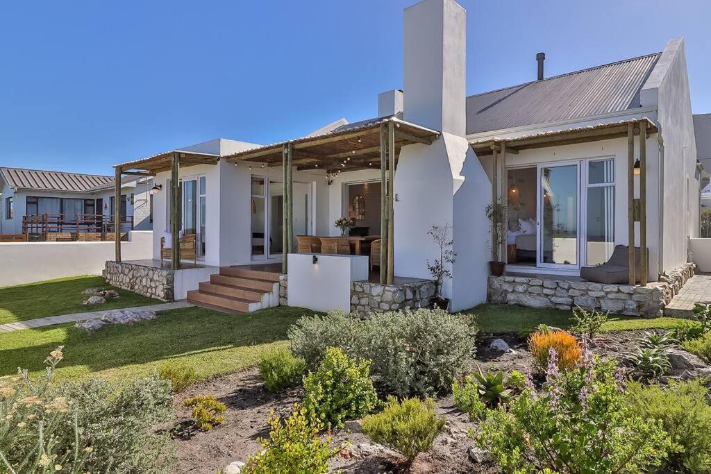 Efcharisto Seaside Cottage - Lower Beach Road
