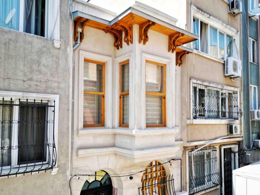 Refurbished Triplex in Taksim