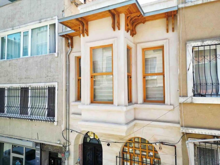 Refurbished Triplex in Taksim