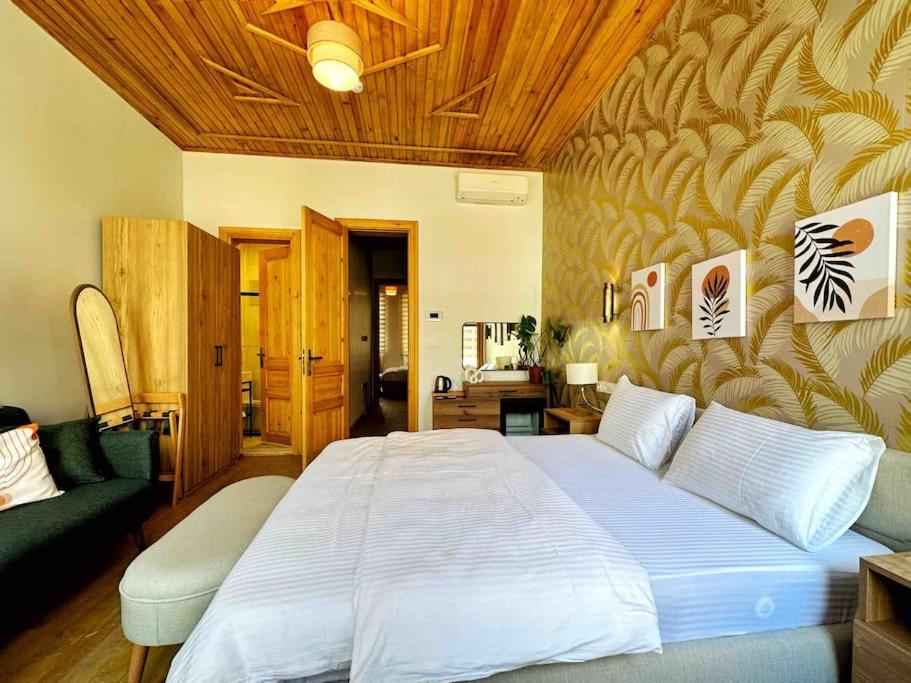Refurbished Triplex in Taksim