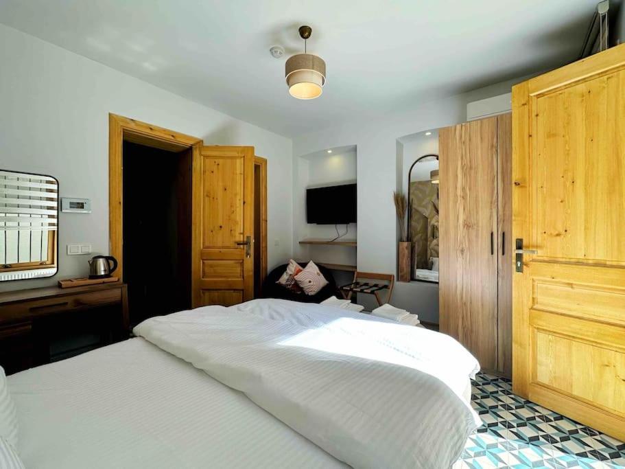 Refurbished Triplex in Taksim