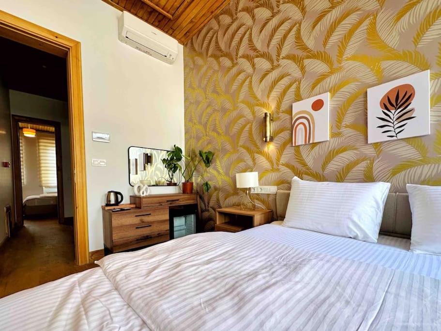 Refurbished Triplex in Taksim