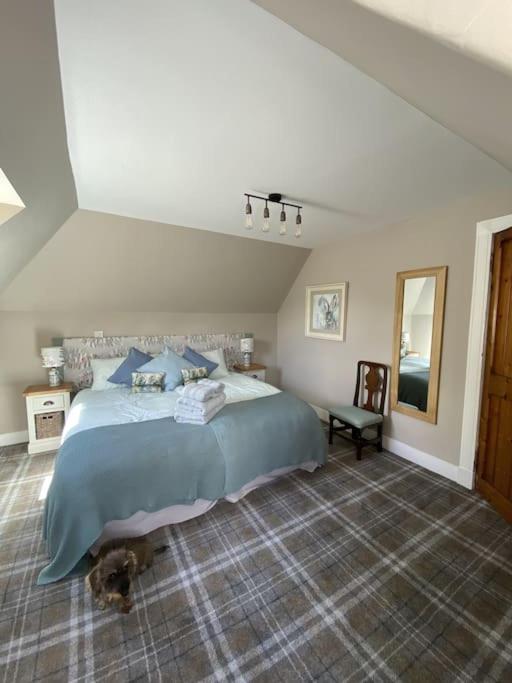 Middle Lodge