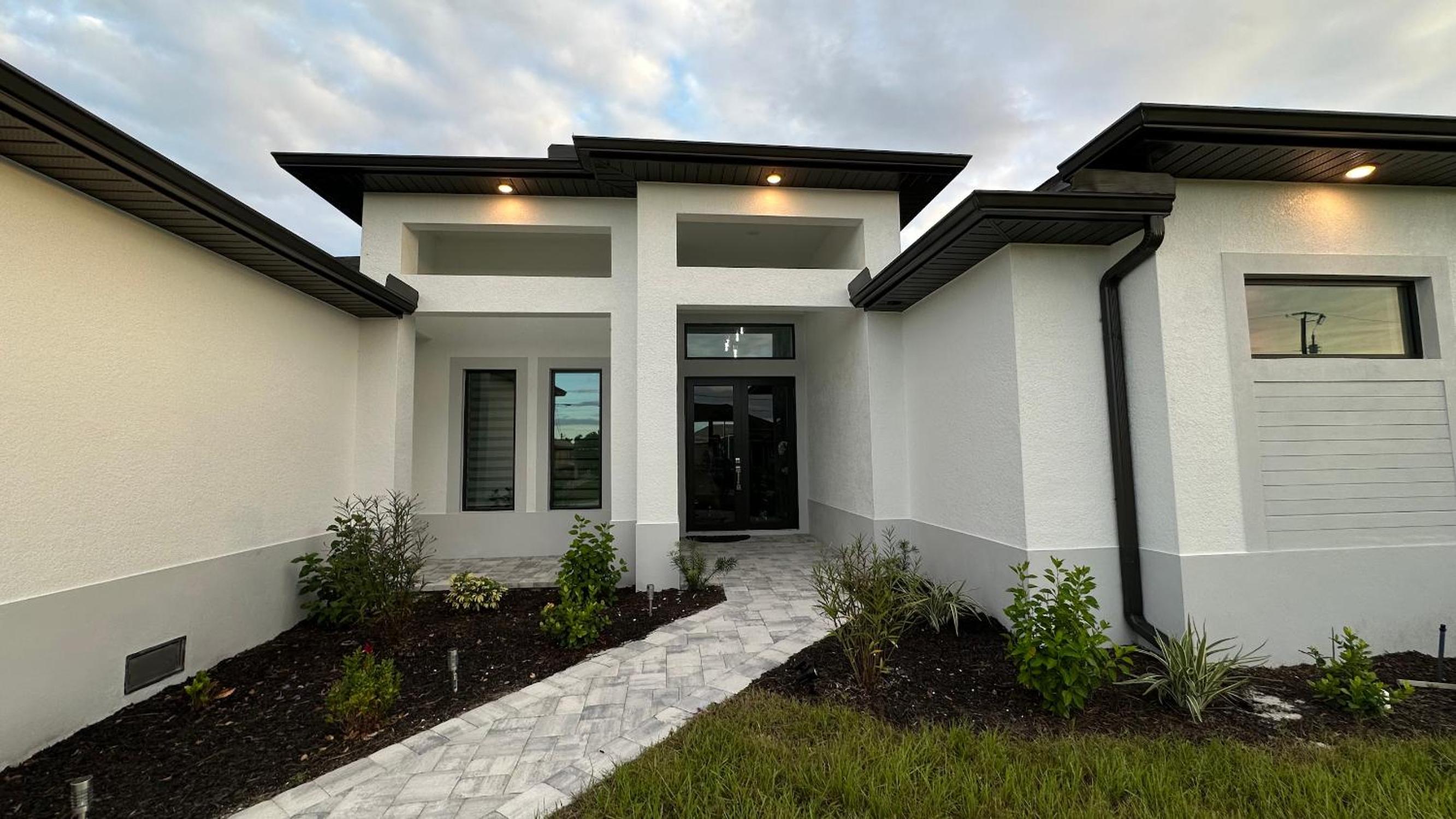 4BR Cape Coral Gem: Pool, Pets & Family - Cape Coral, Florida