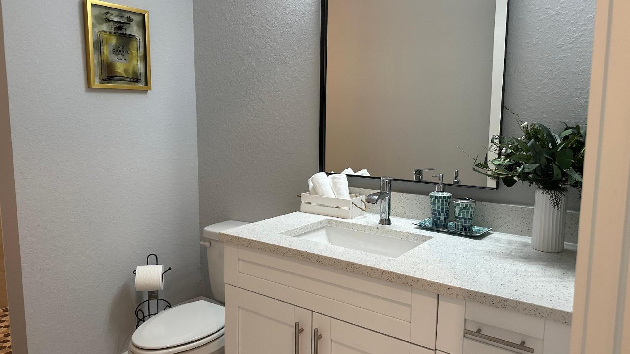 4BR Cape Coral Gem: Pool, Pets & Family - Cape Coral, Florida