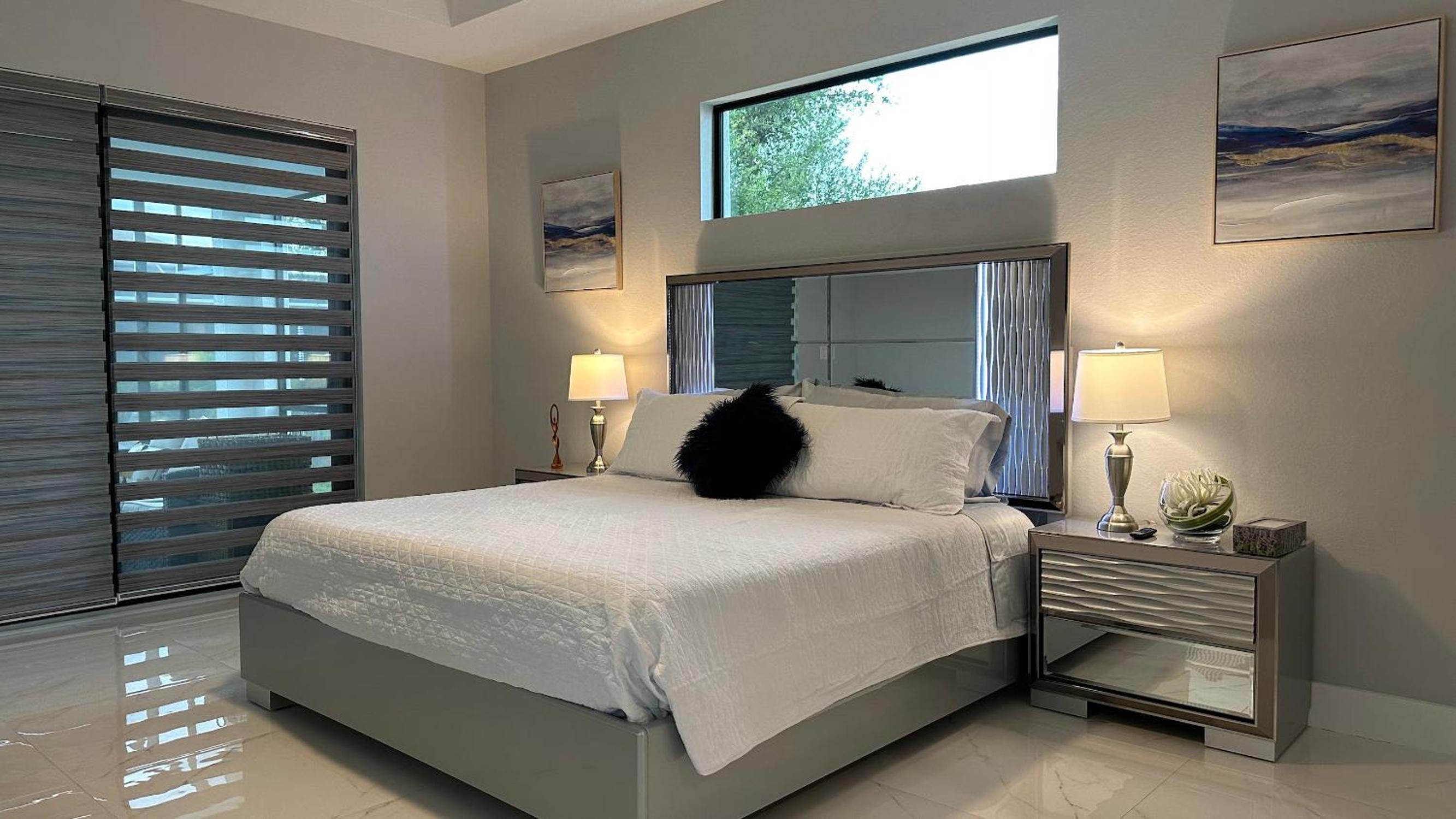 4BR Cape Coral Gem: Pool, Pets & Family - Cape Coral, Florida