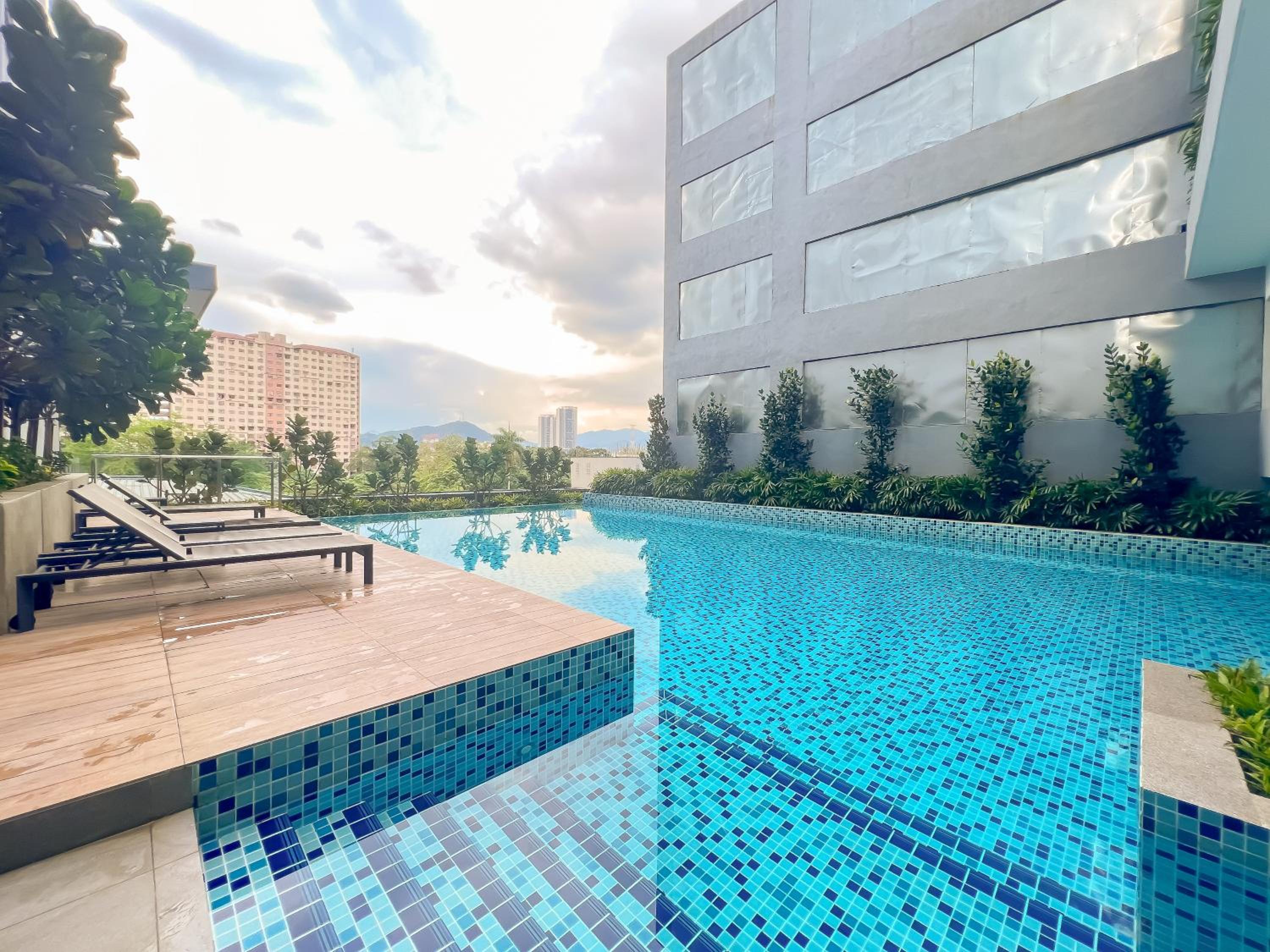Neu Suites By Manhattan Group