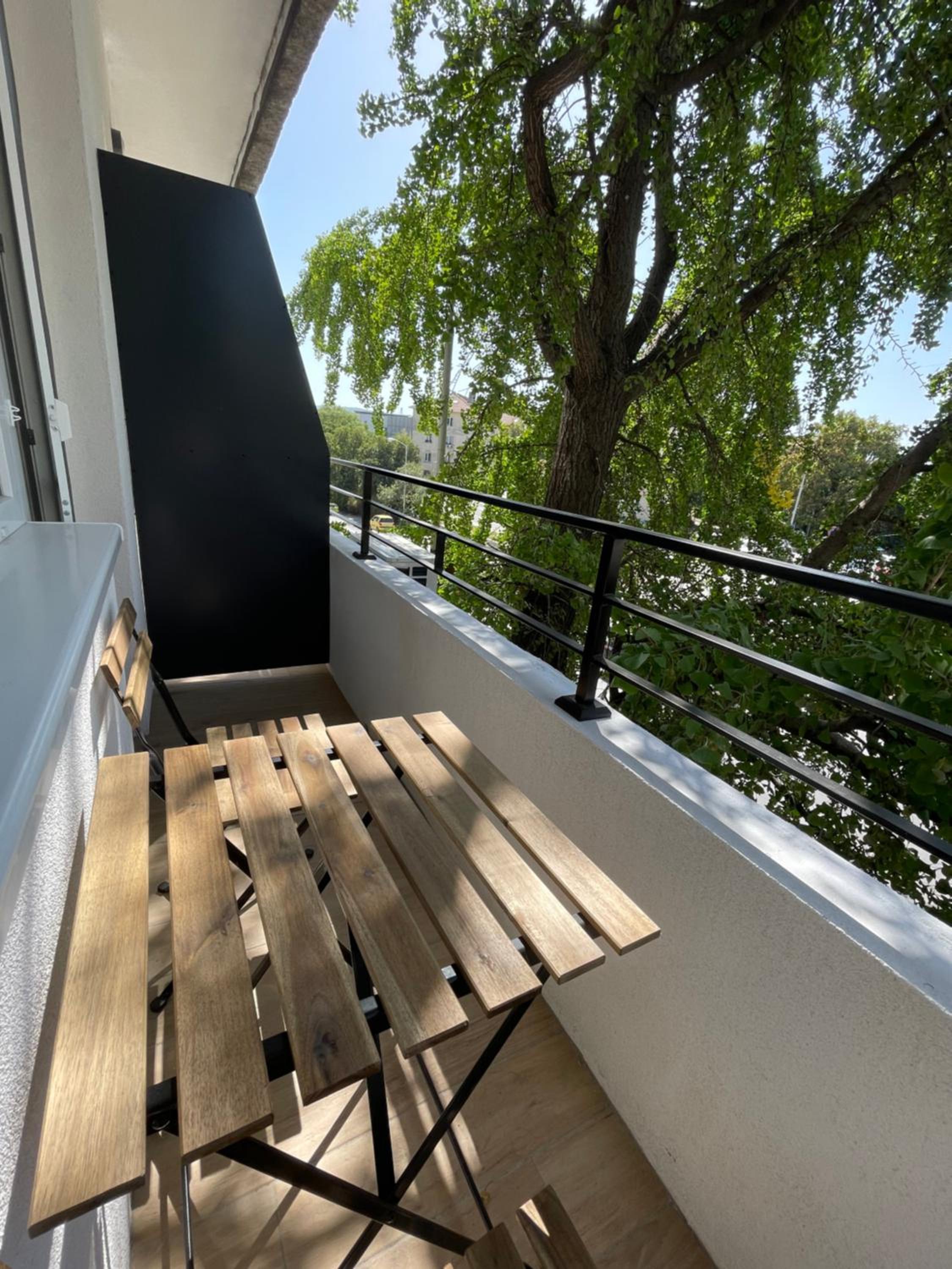 Vanquish Central Apartment