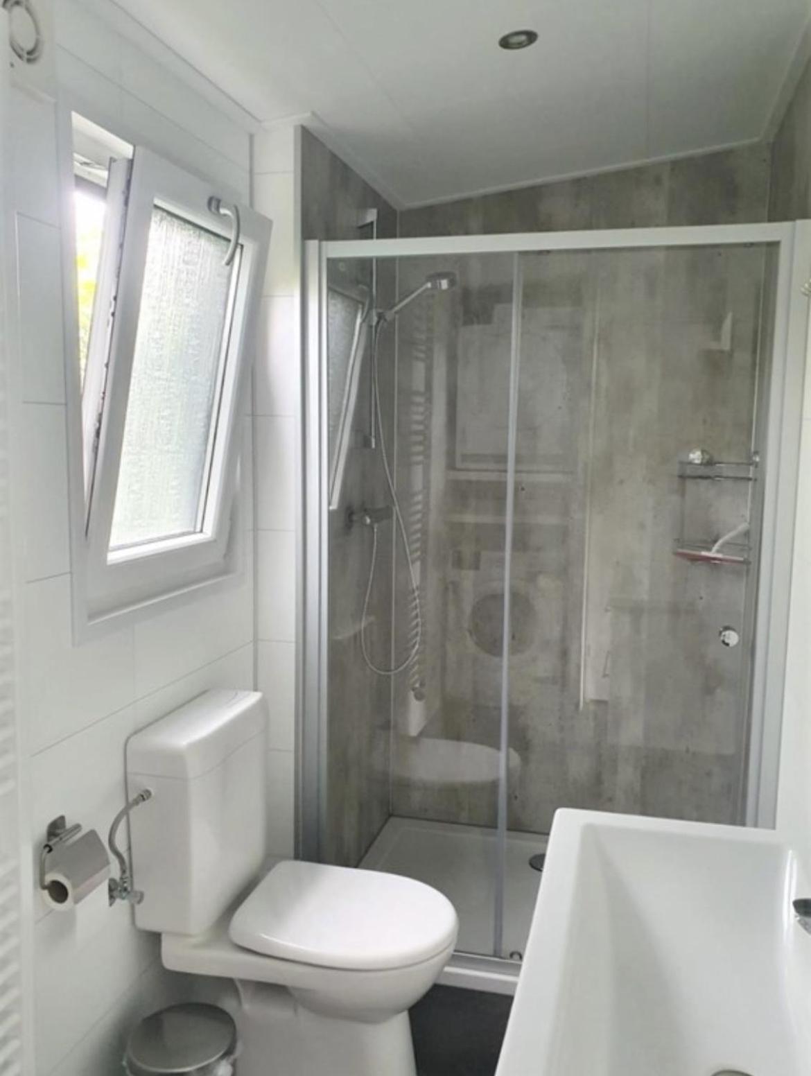 Knus chalet Heidebloem Recreational purposes only view 4