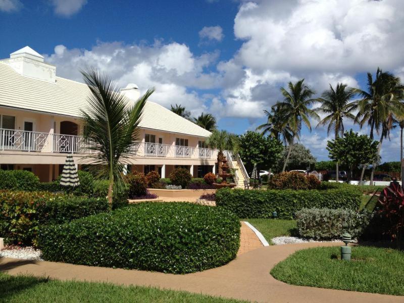 GetAways at Dover House Resort