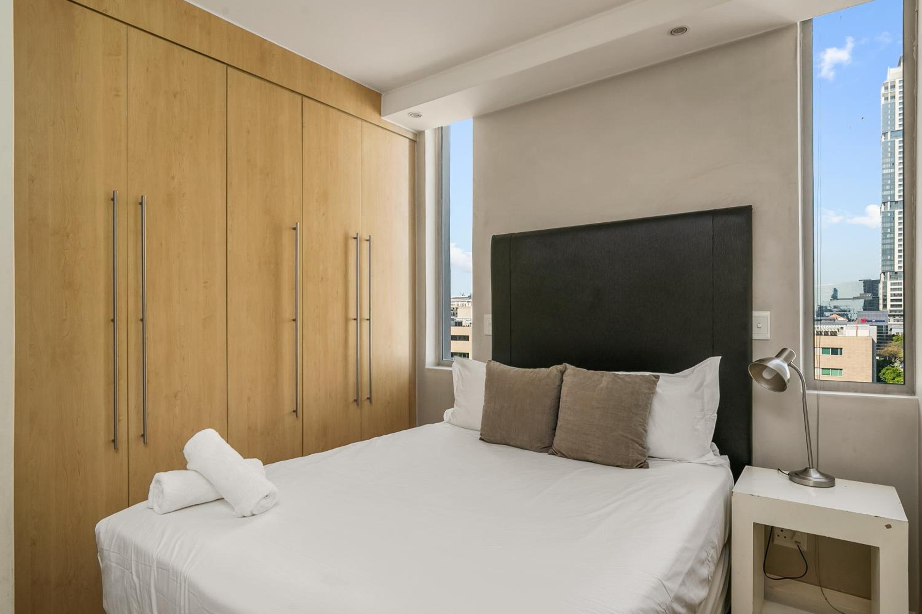 Hydro Park Residences in Sandton WITH GENERATOR