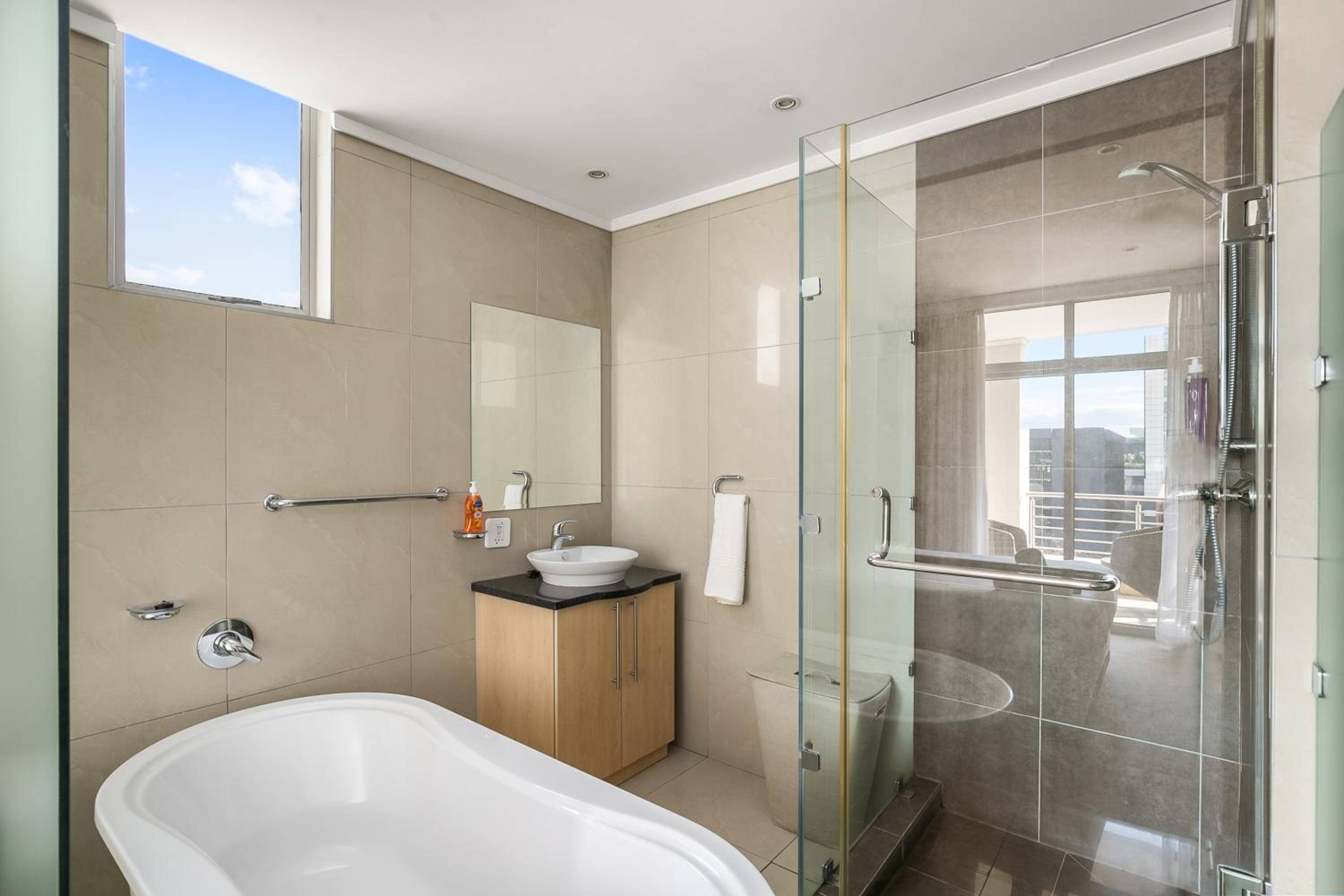 Hydro Park Residences in Sandton WITH GENERATOR