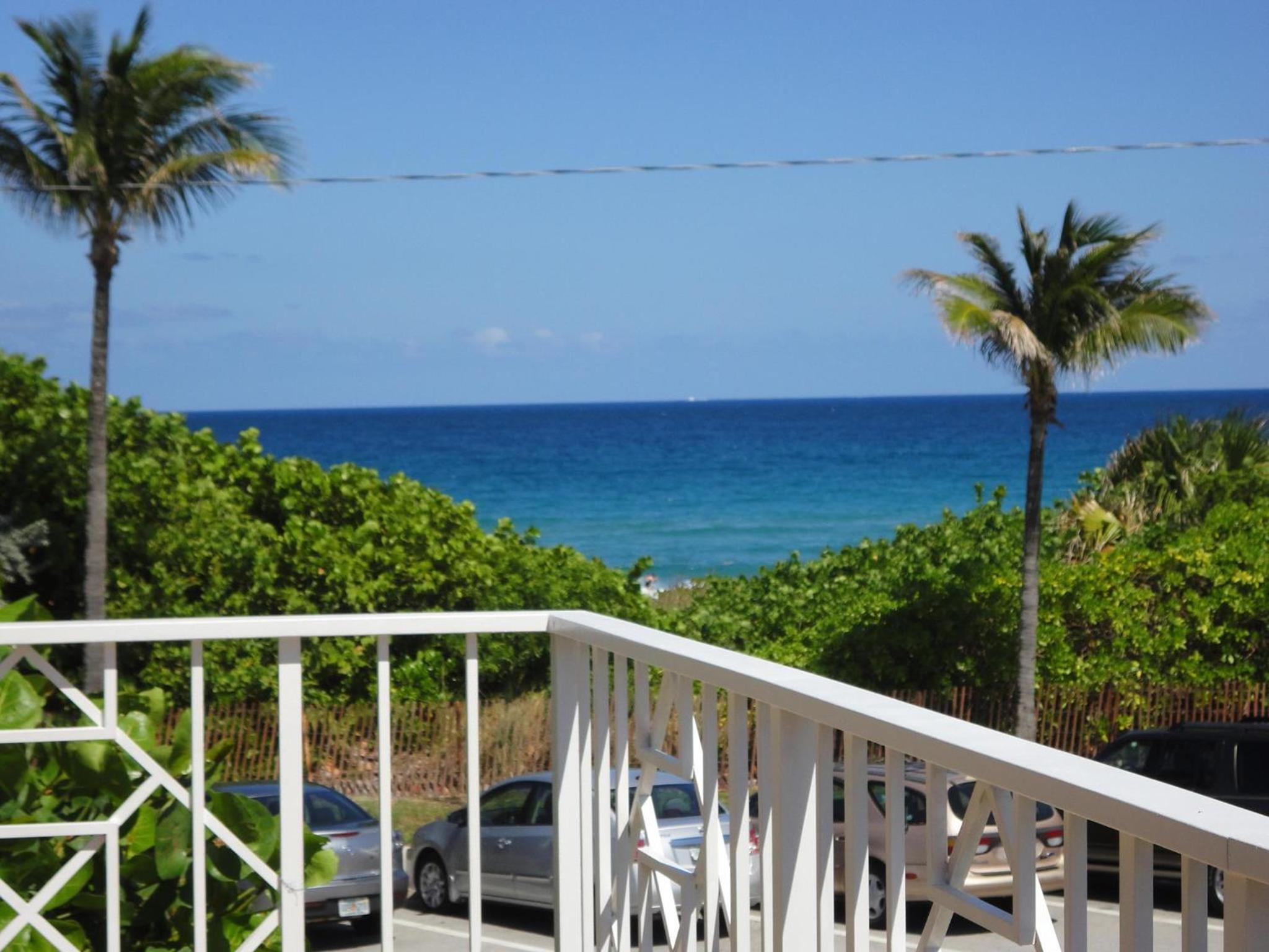 GetAways at Dover House Resort