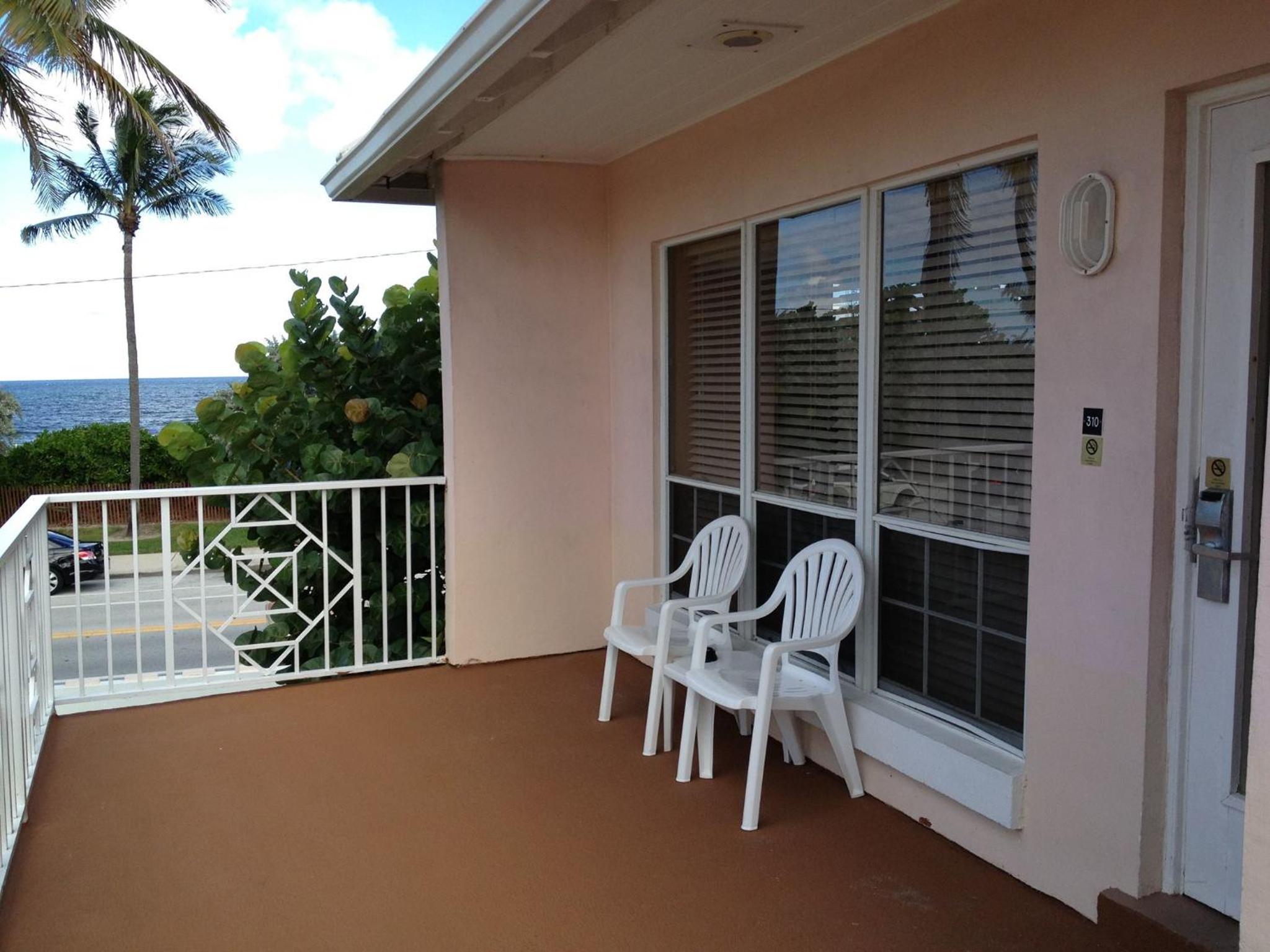 West Palm Beach Vacations - GetAways at Dover House Resort - Property Image 6