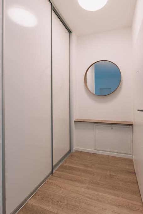 Stylish Apartment Retreat view 2