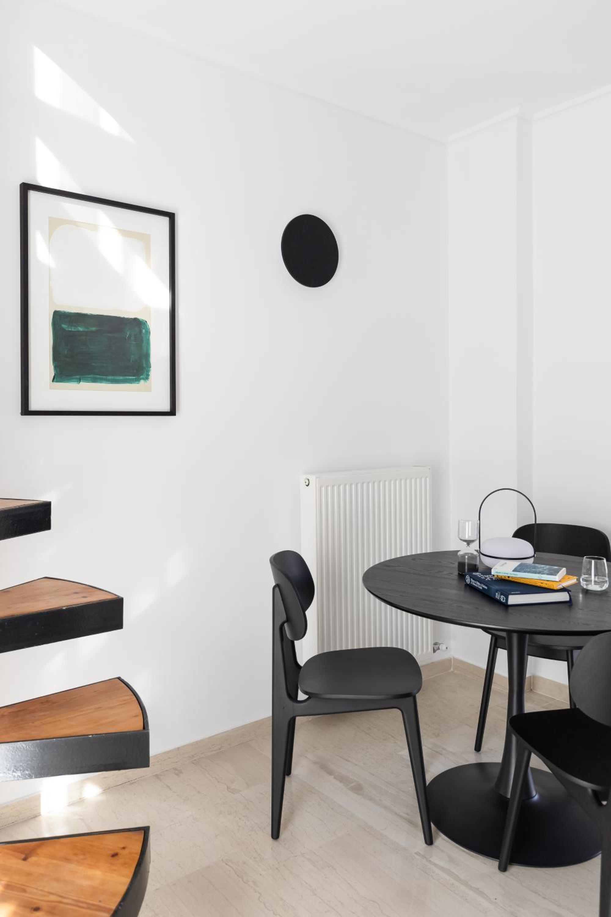 Elliot Neapoli, Athens