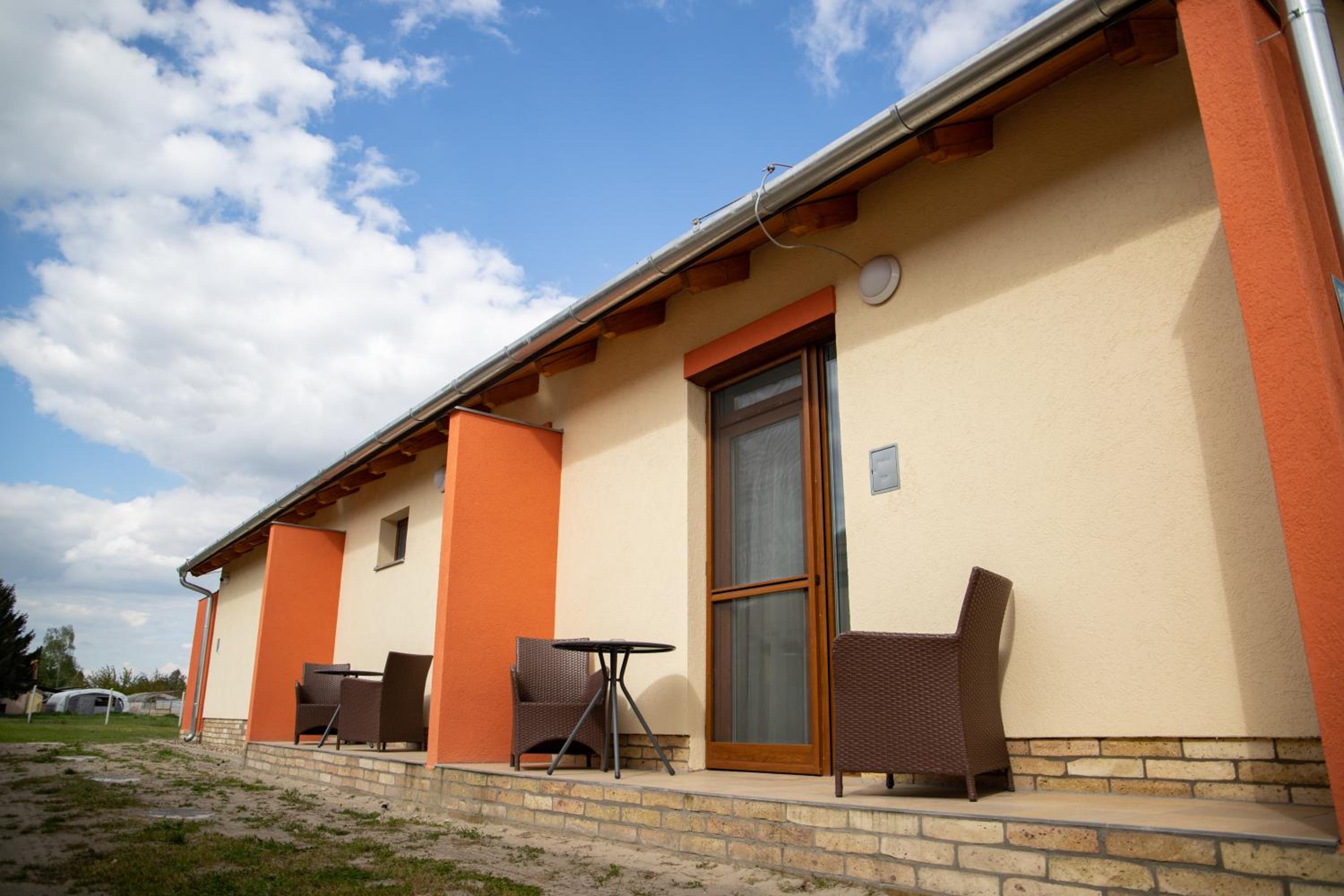 Rozmaring Apartmanház