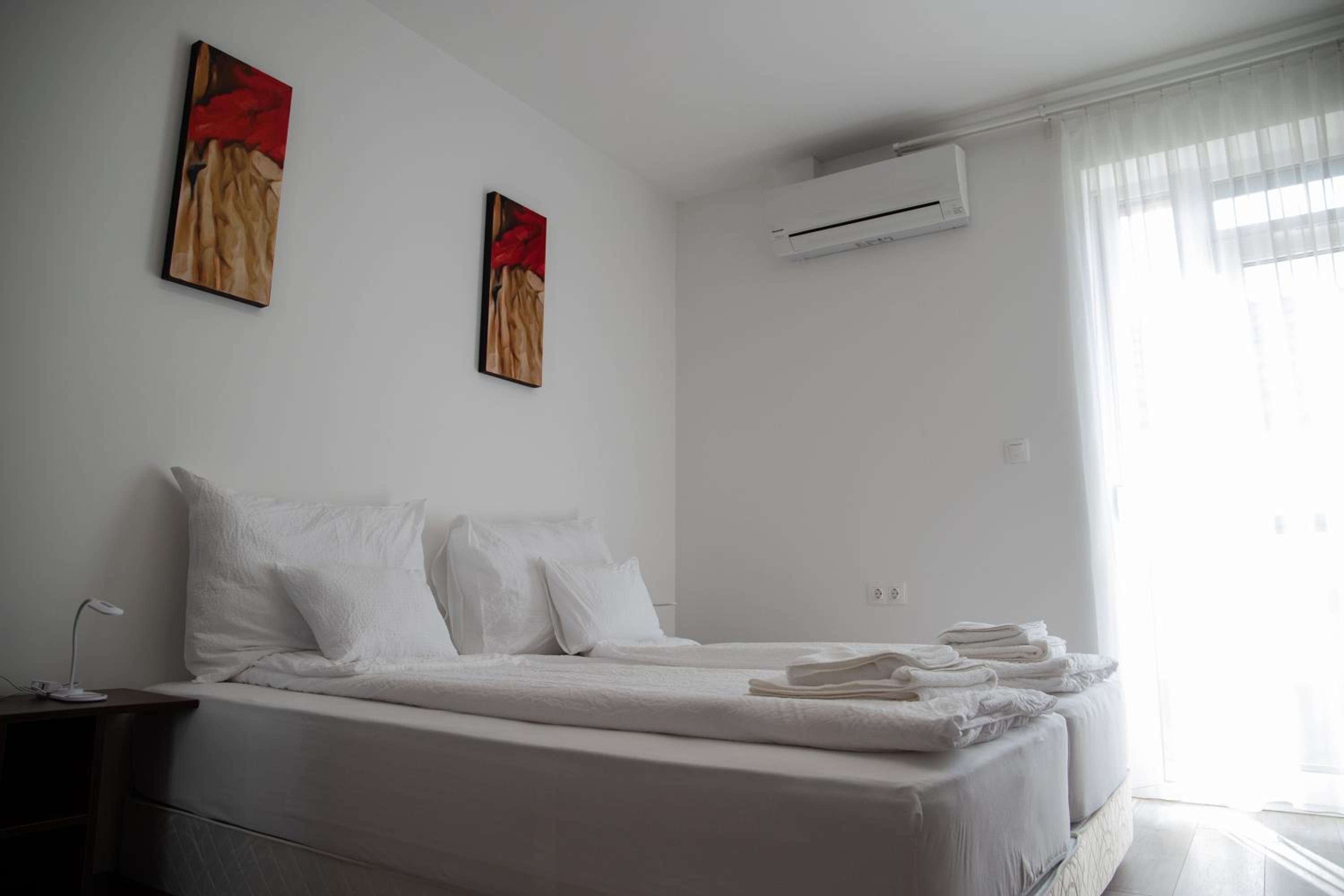 Rozmaring Apartmanház