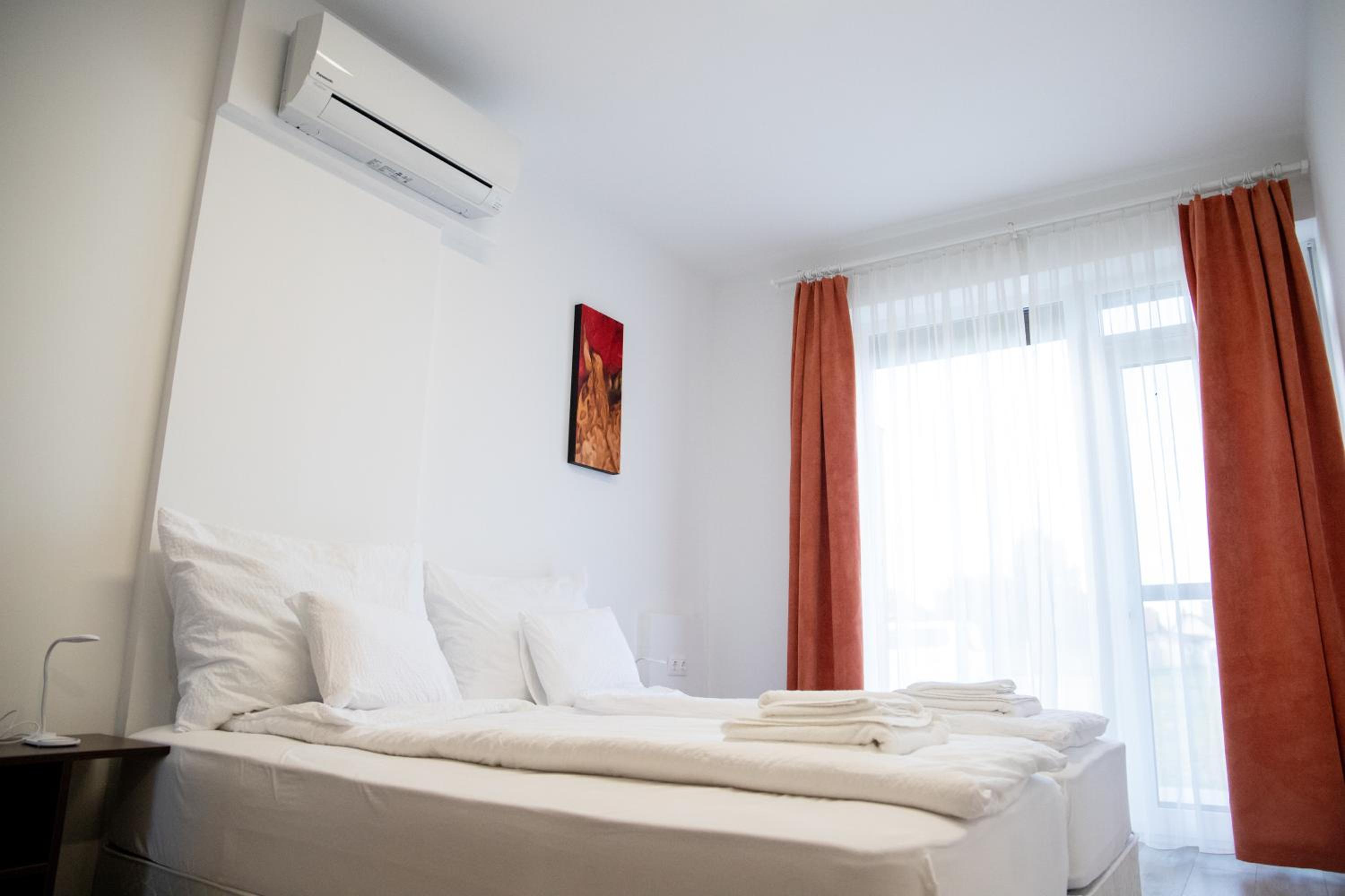 Rozmaring Apartmanház