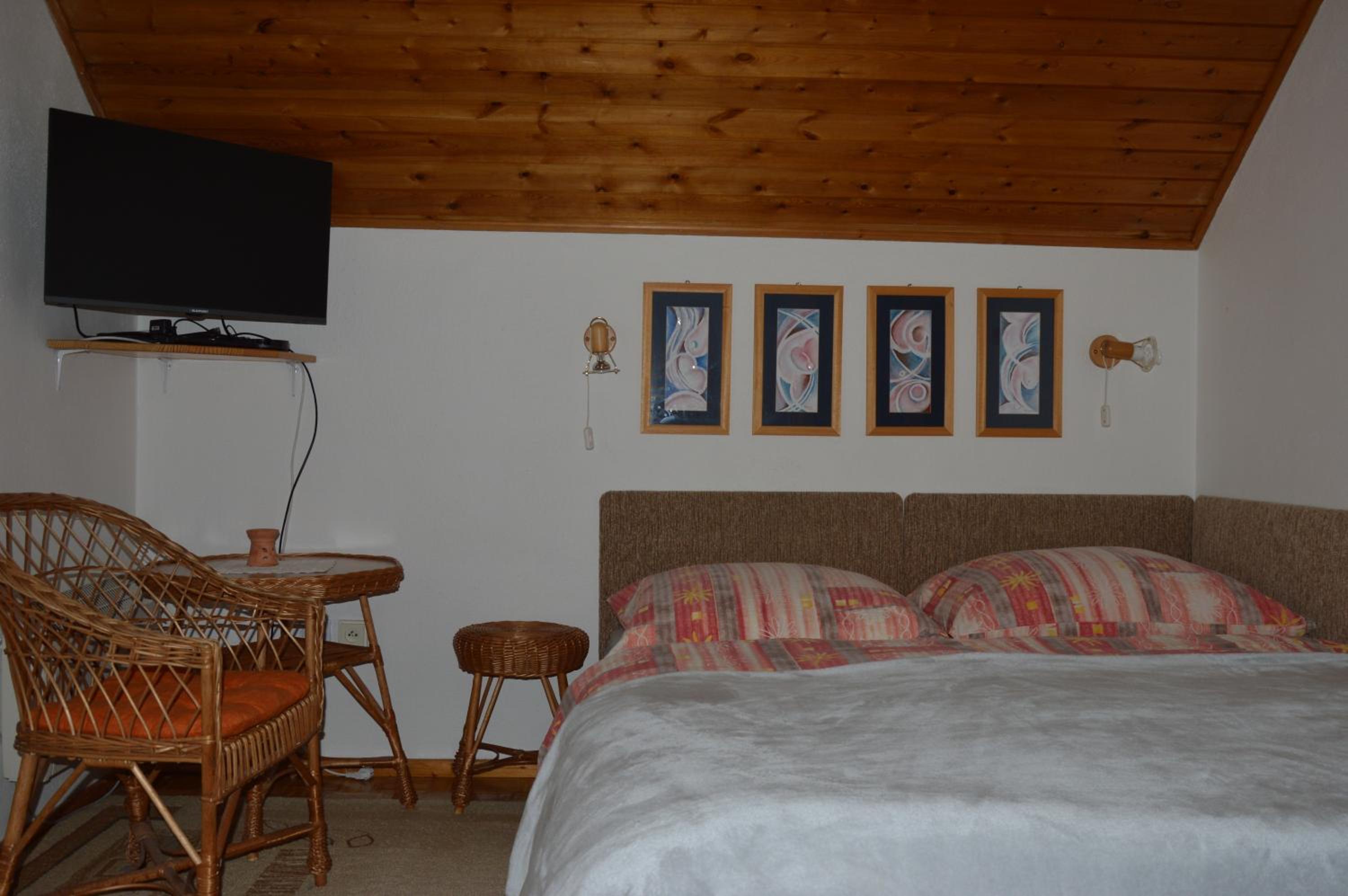 Photo 44