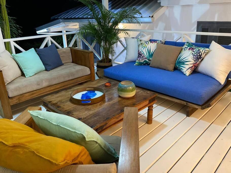 Spectacular Cozy Sea View Staffed Villa