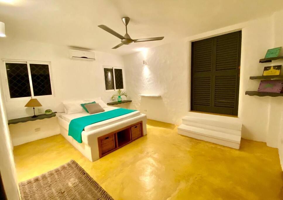 Spectacular Cozy Sea View Staffed Villa