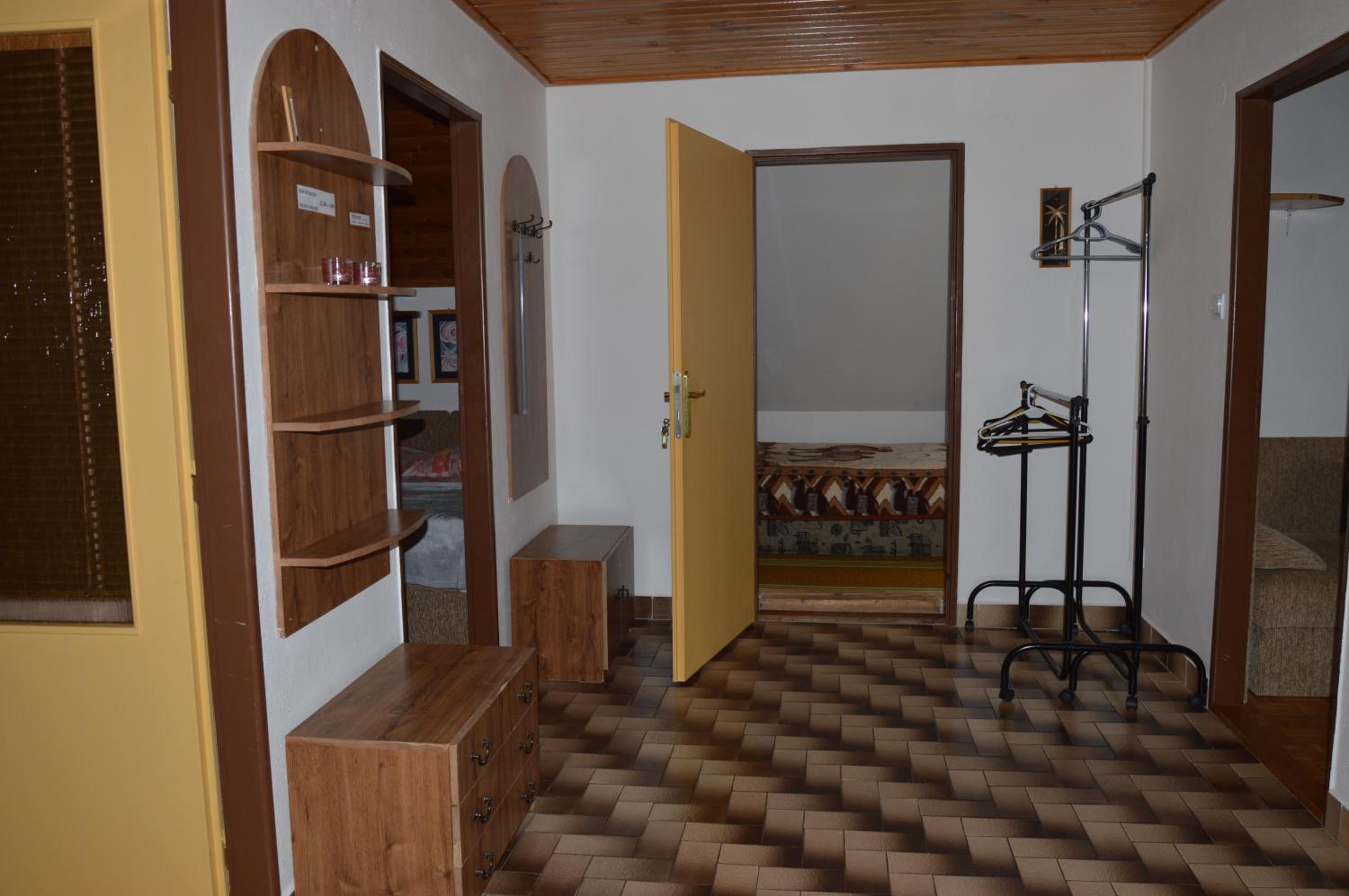 Photo 52