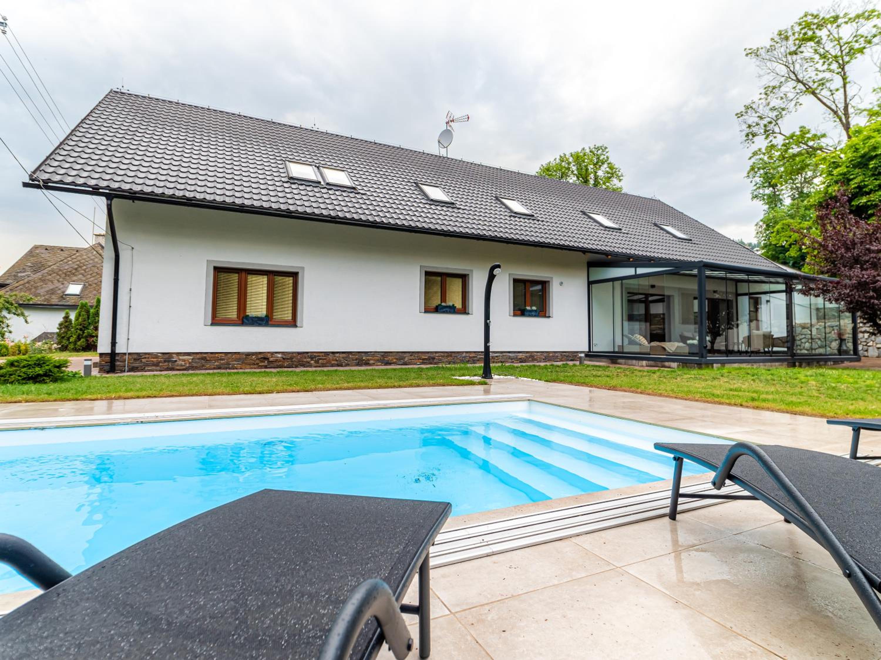 Villa u zámku Sobotín