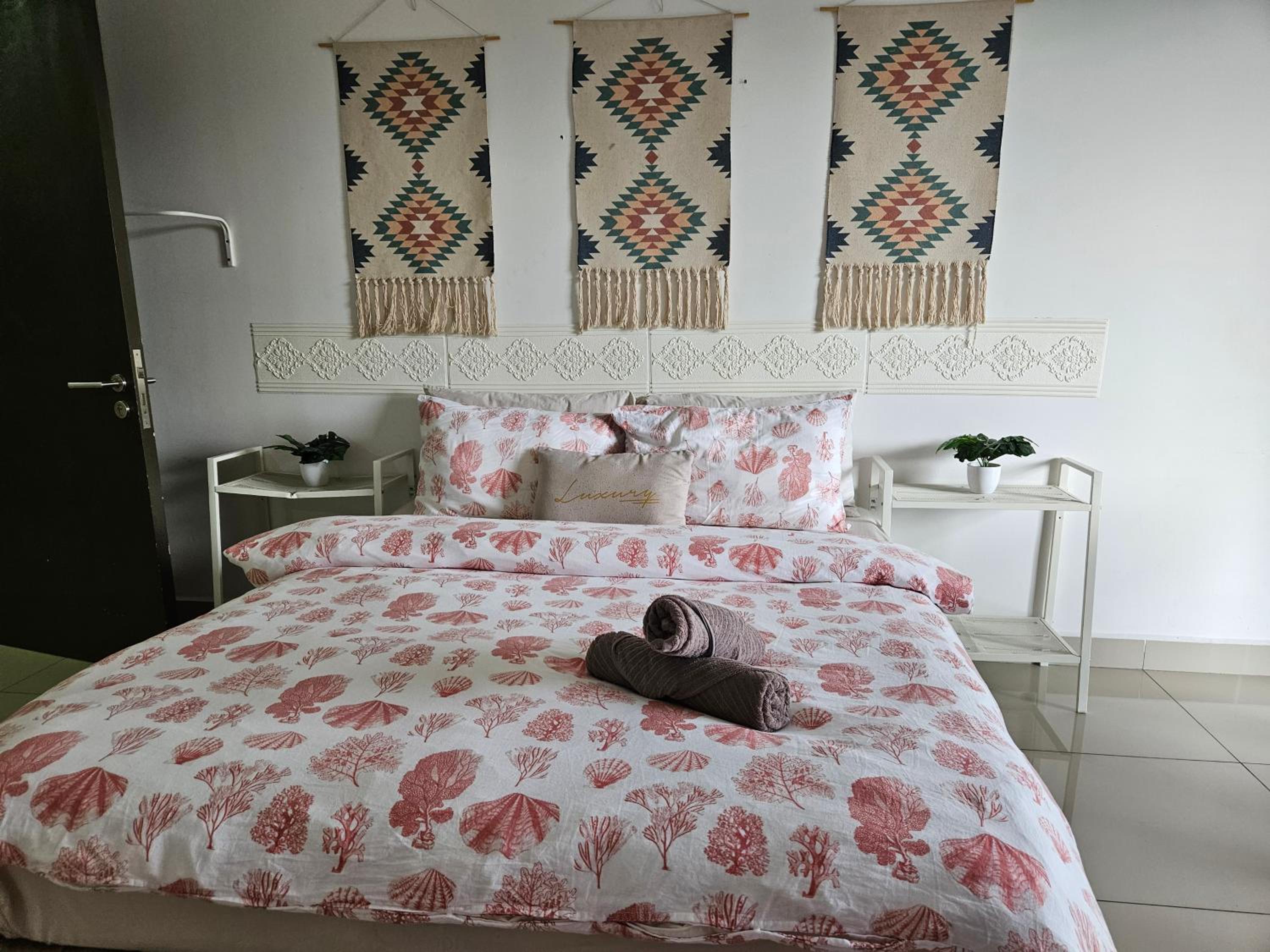 Urban 360 Queen Studio, Ritzqe Homestay photo 7