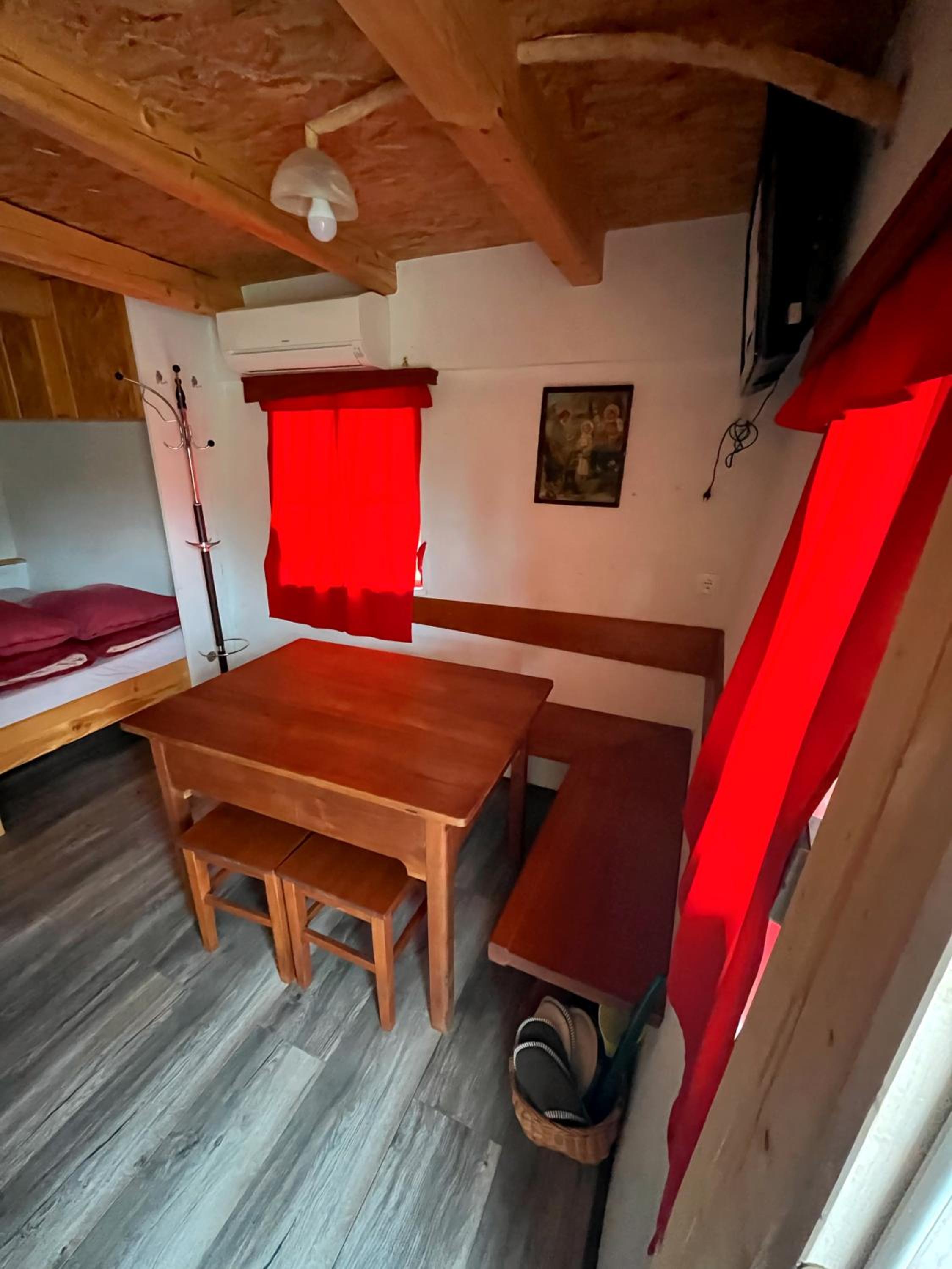 Koča Janka in Metke view 4