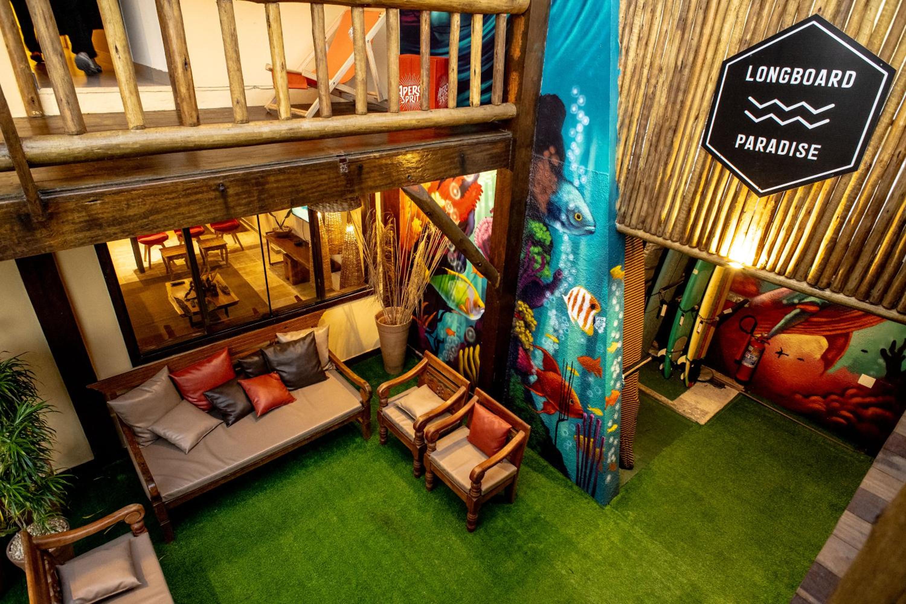 lounge