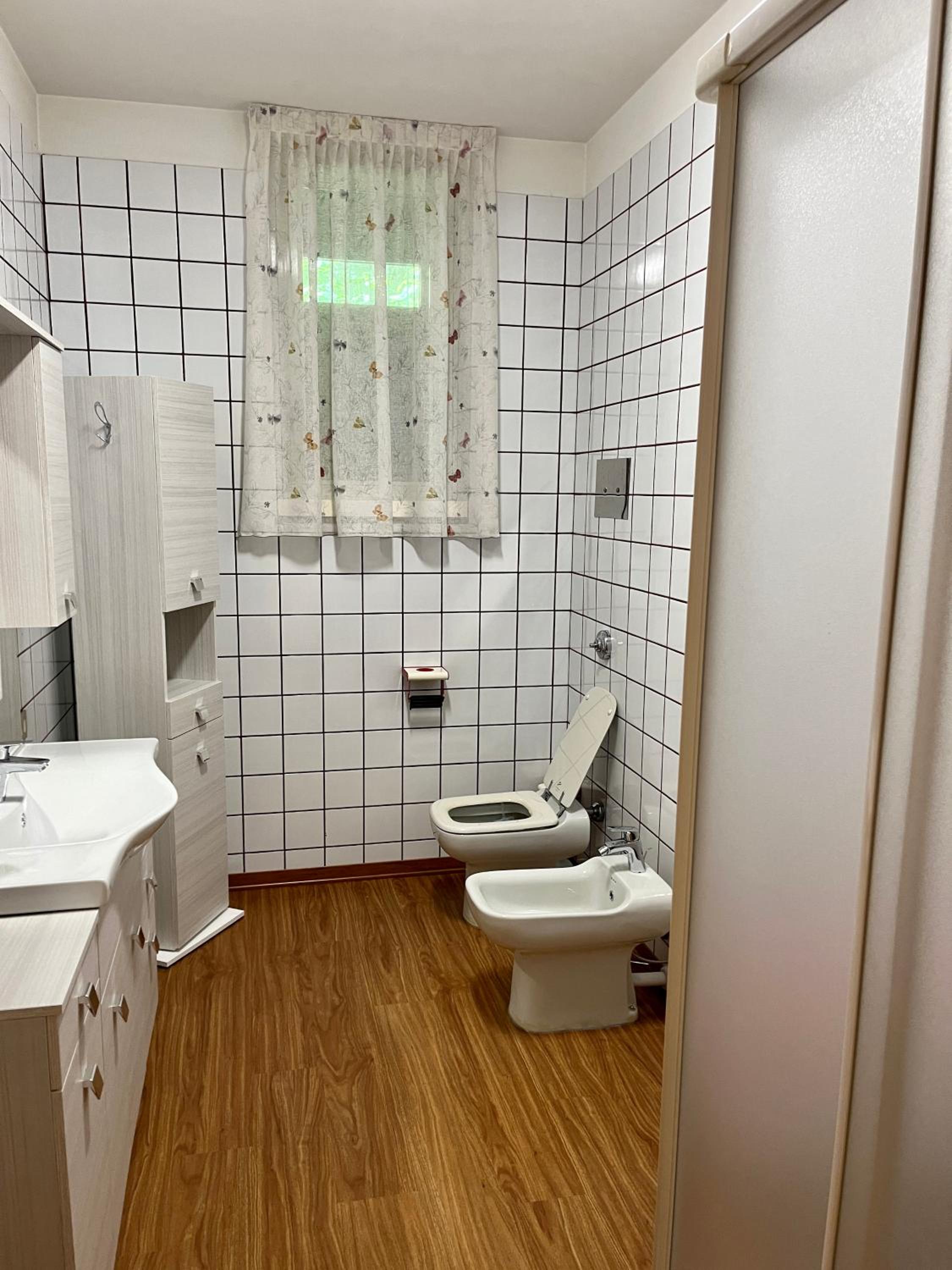 Photo 64