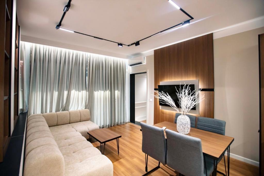 Luxury Apartment at Condor Center