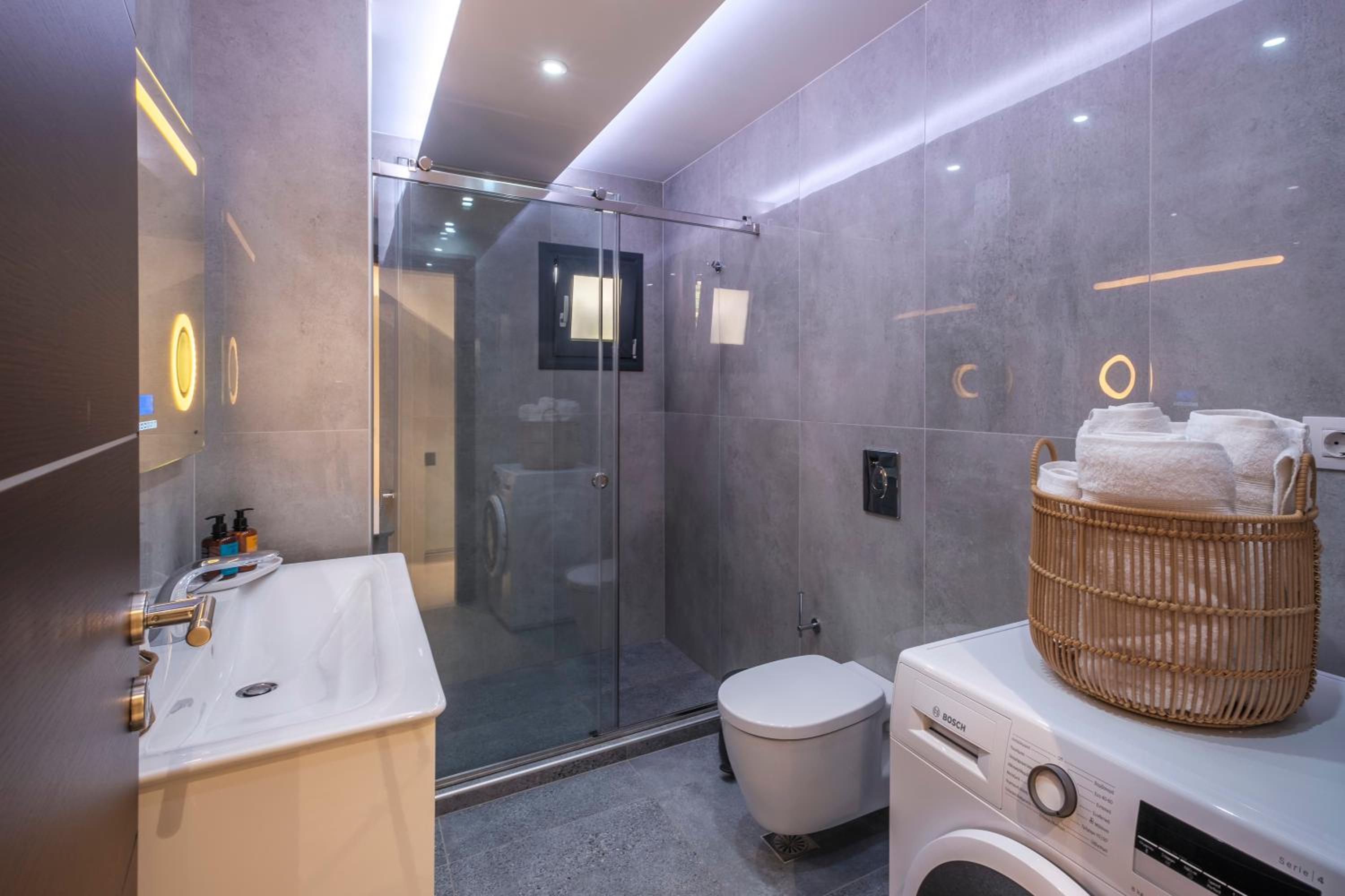 Shemesh Residence