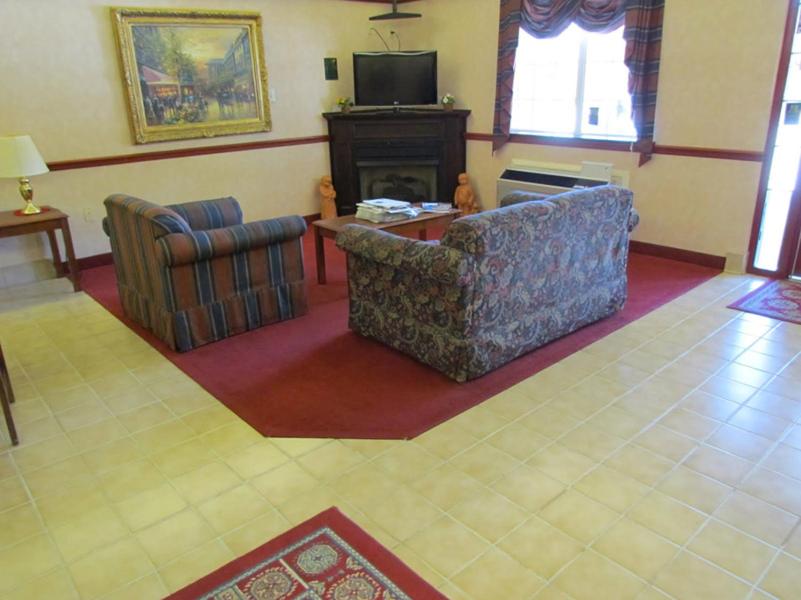 Western Inn & Suites Hampton view 5