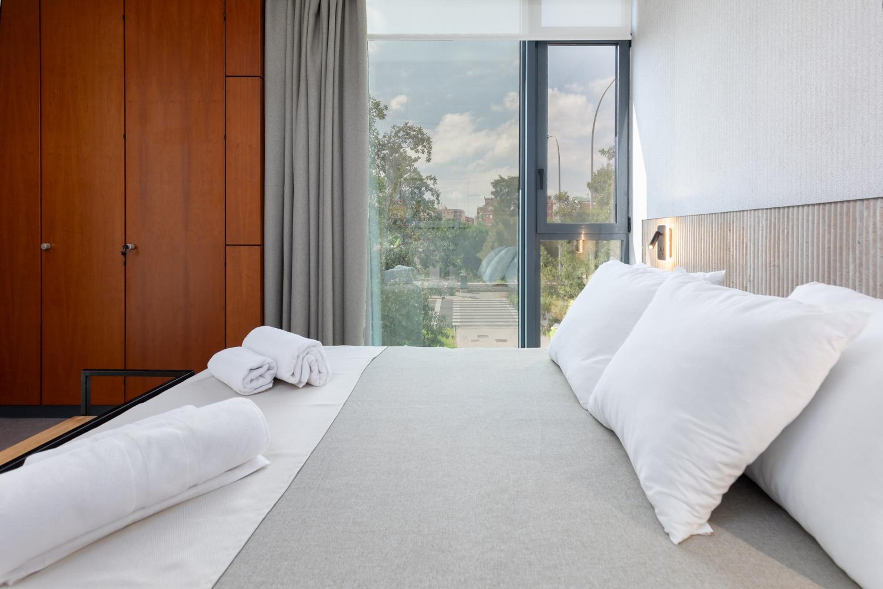 Calatrava by Alma Suites