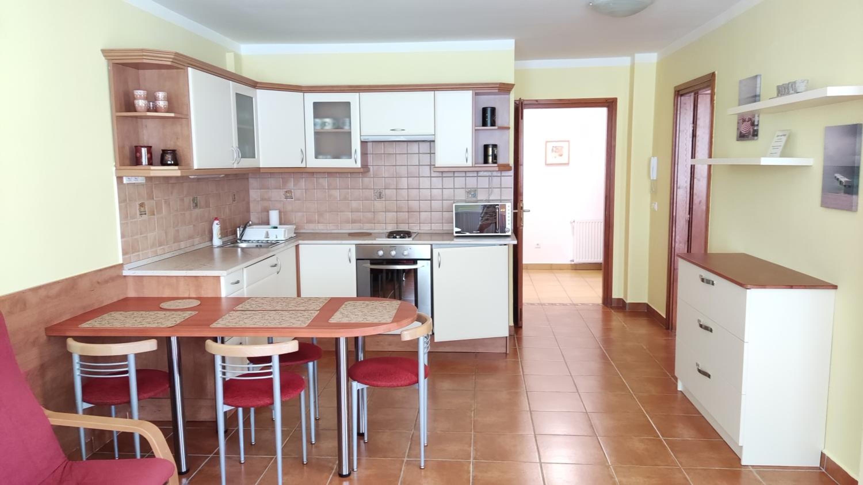 Ágnes Apartman - közvetlen Balaton-parti szálláshely view 3