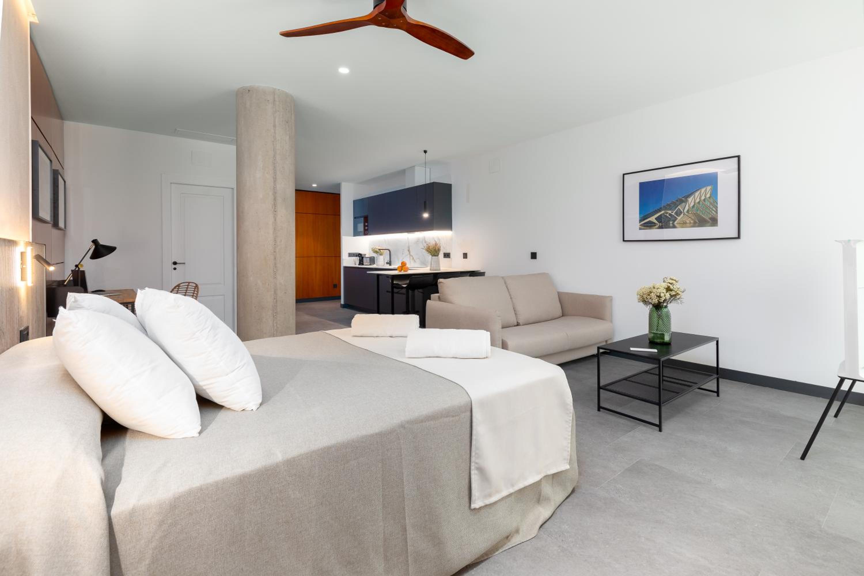 Calatrava by Alma Suites