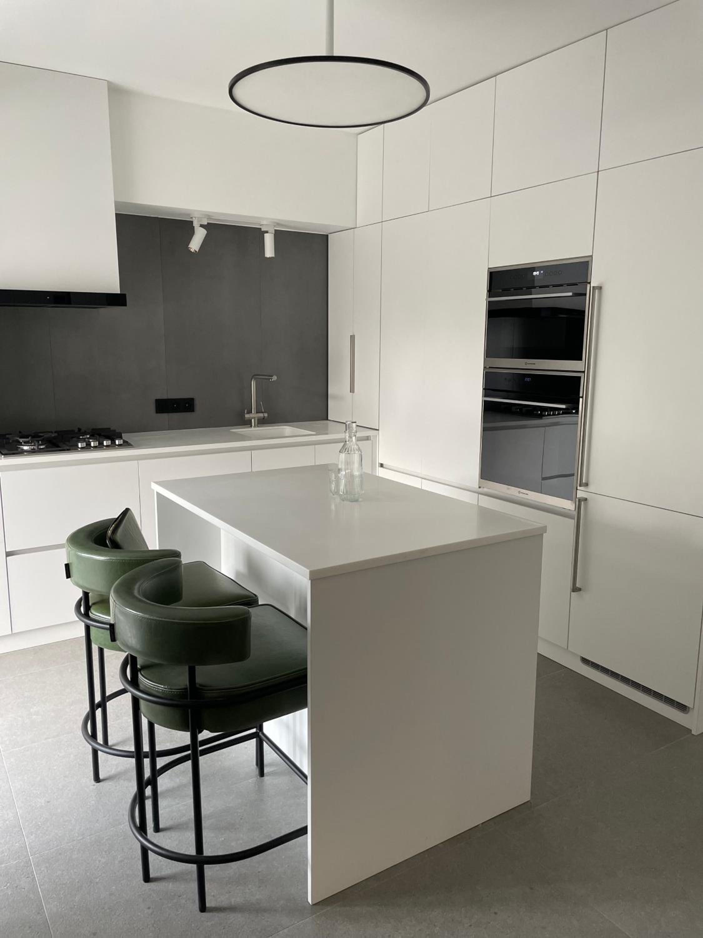 Fresh central apartment view 3